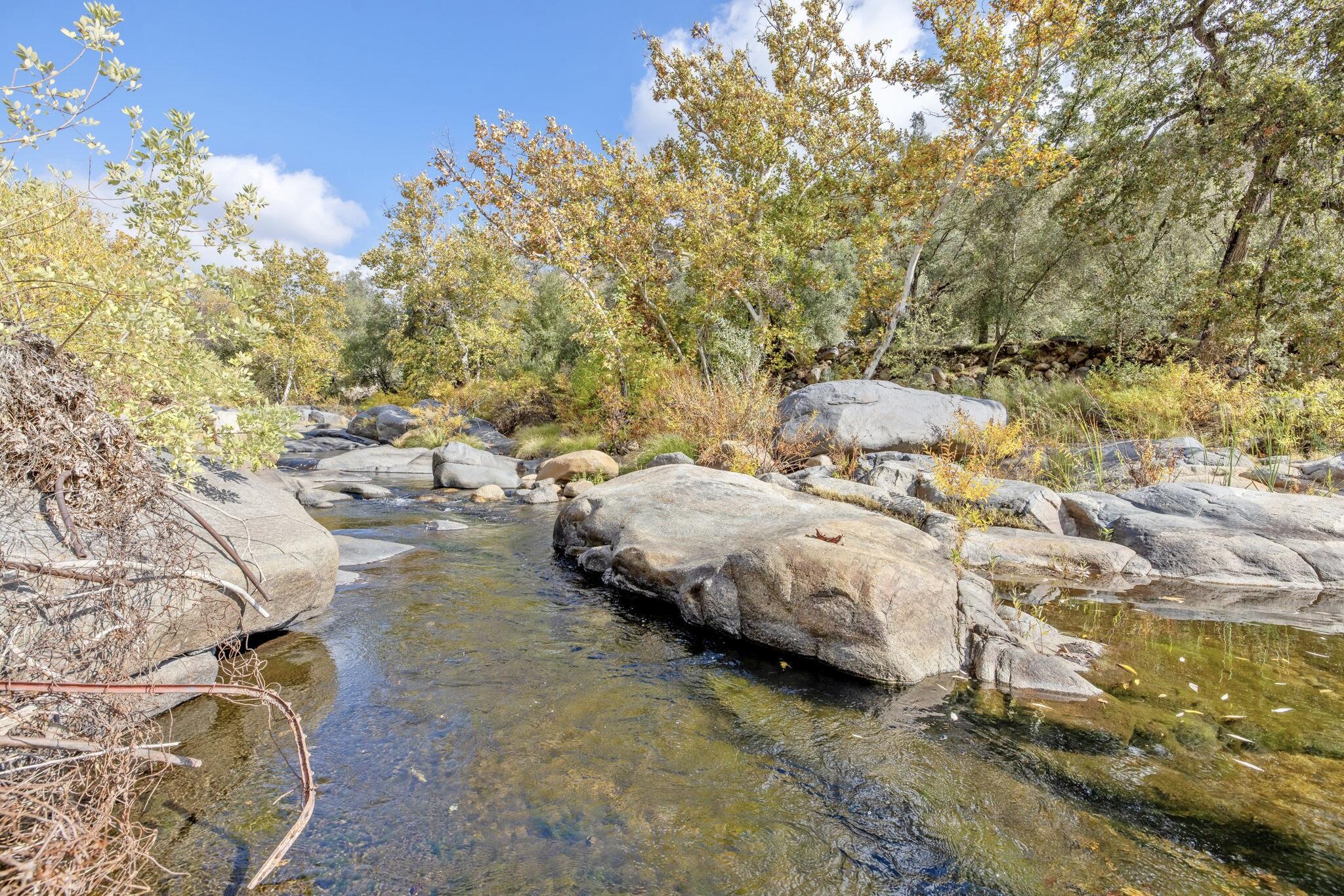 38129 Balch Park Rd, Springville, CA 93265