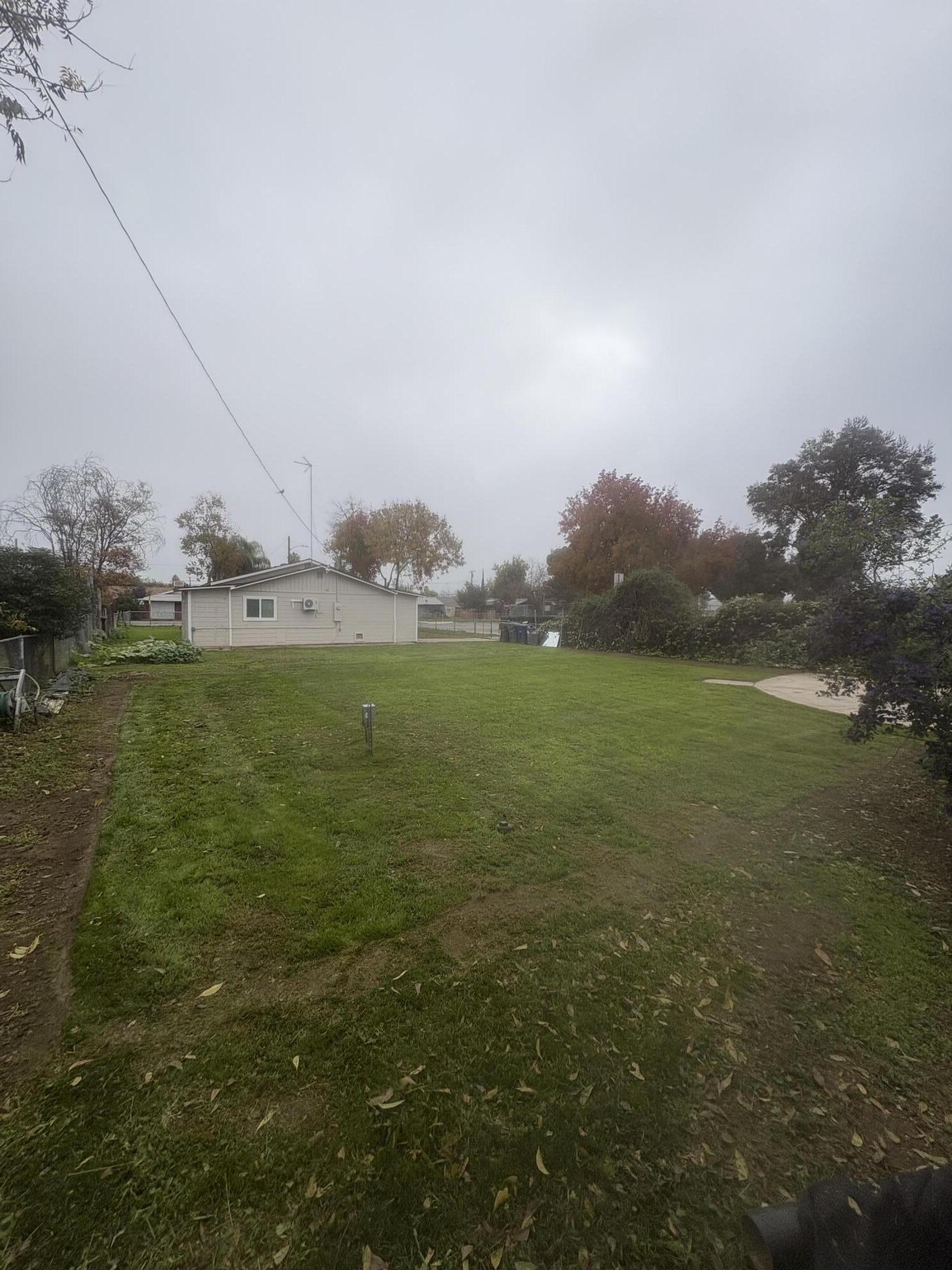 264 S Orange Ave, Exeter, CA 93221