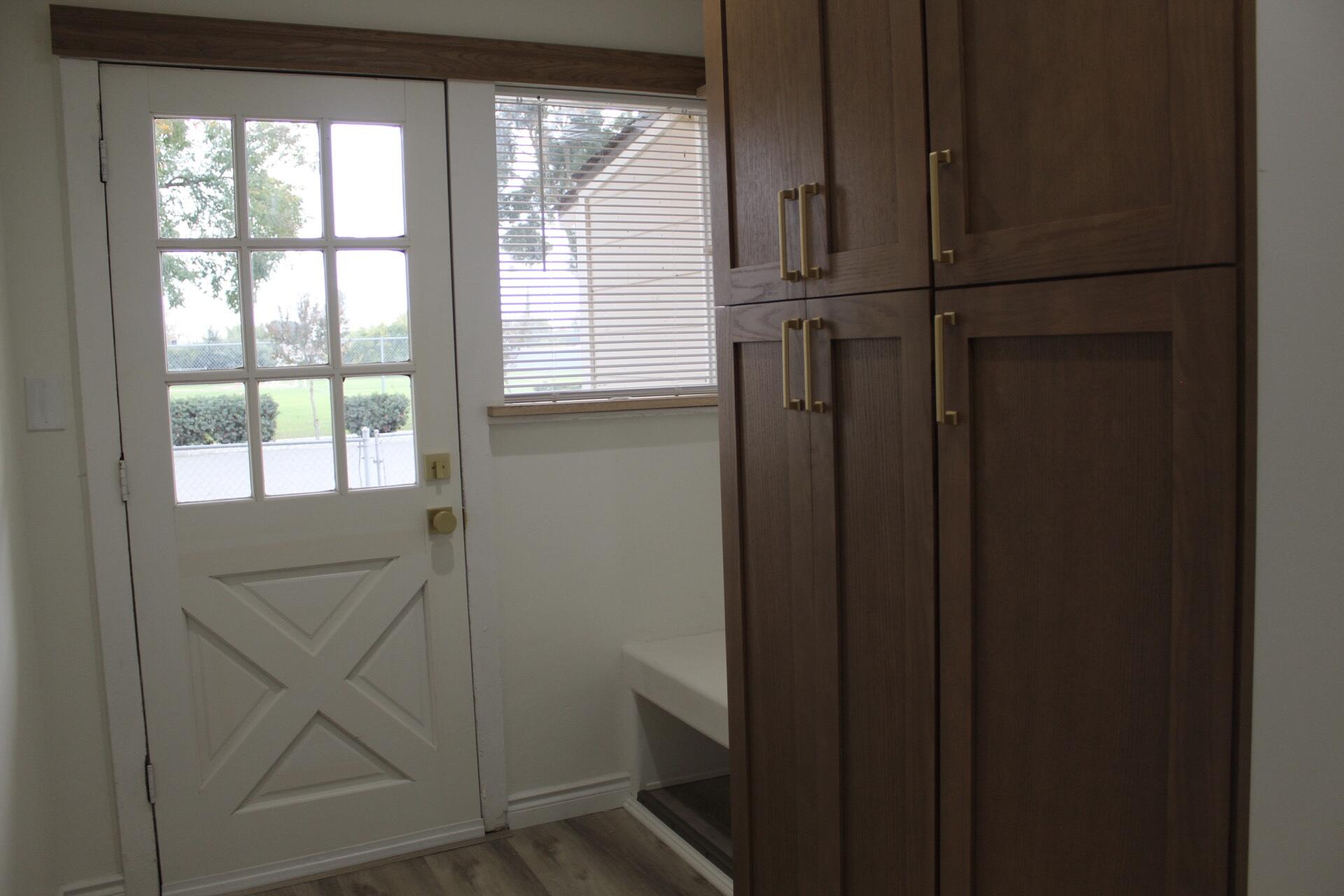 264 S Orange Ave, Exeter, CA 93221