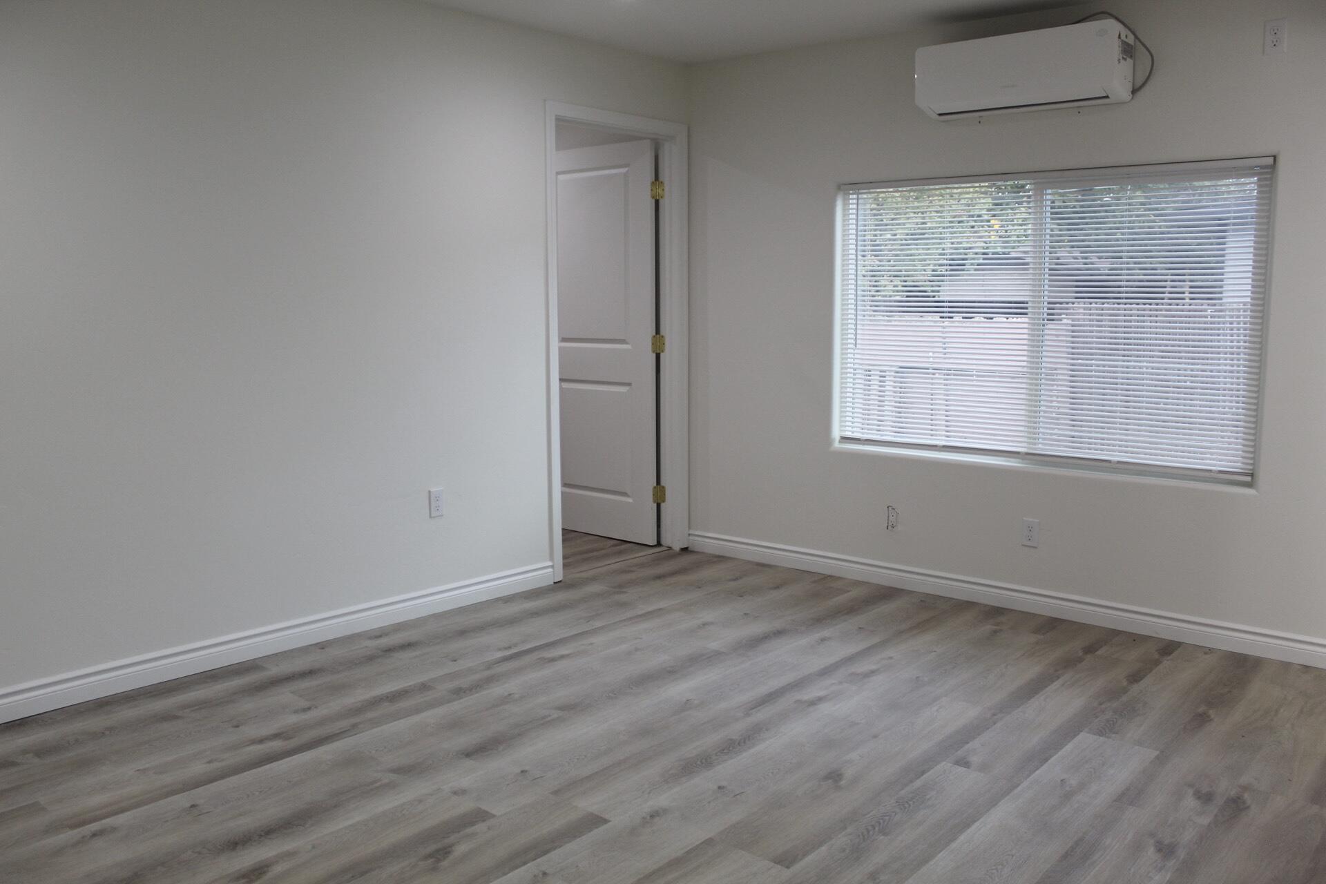 264 S Orange Ave, Exeter, CA 93221