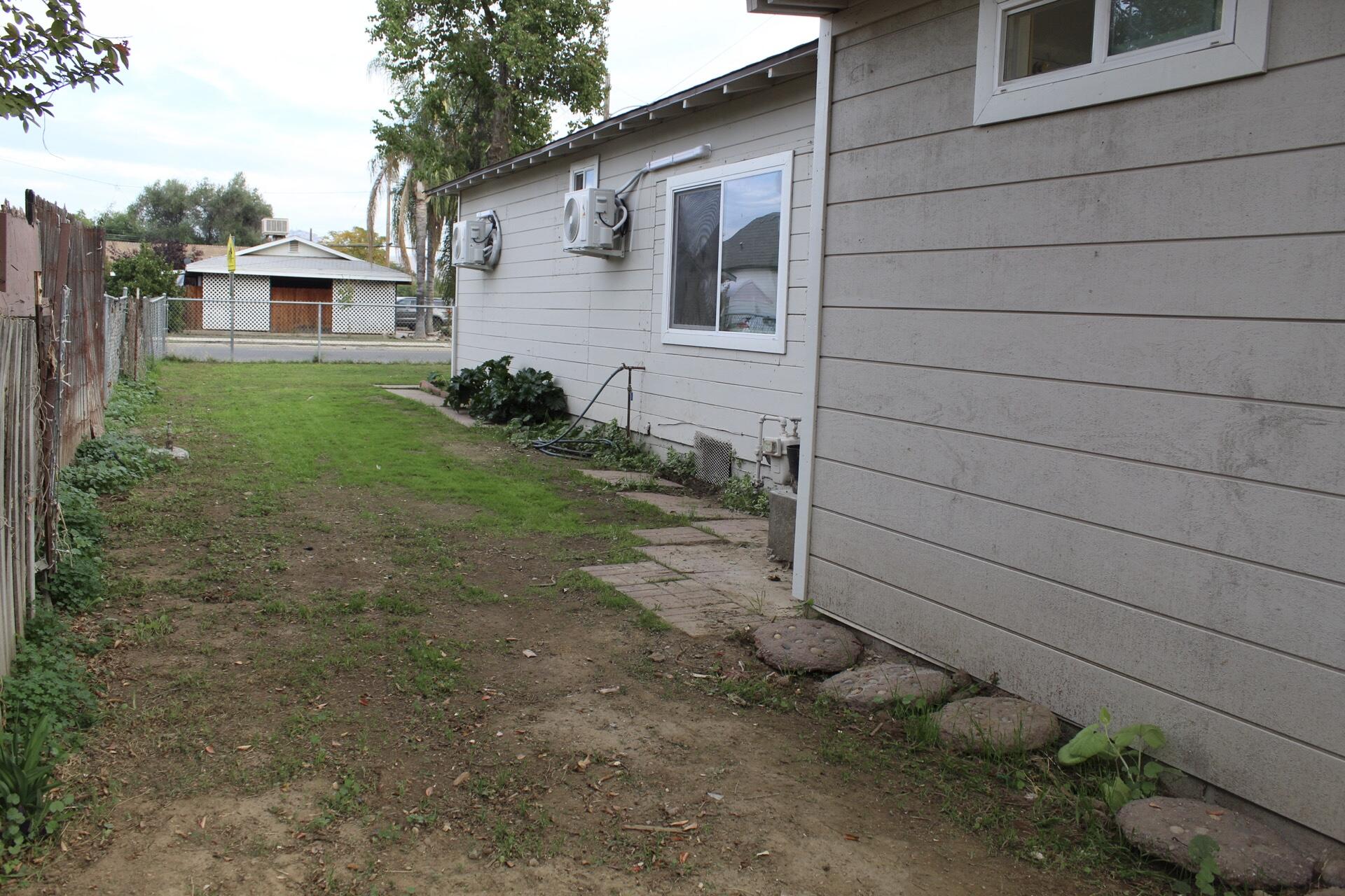 264 S Orange Ave, Exeter, CA 93221