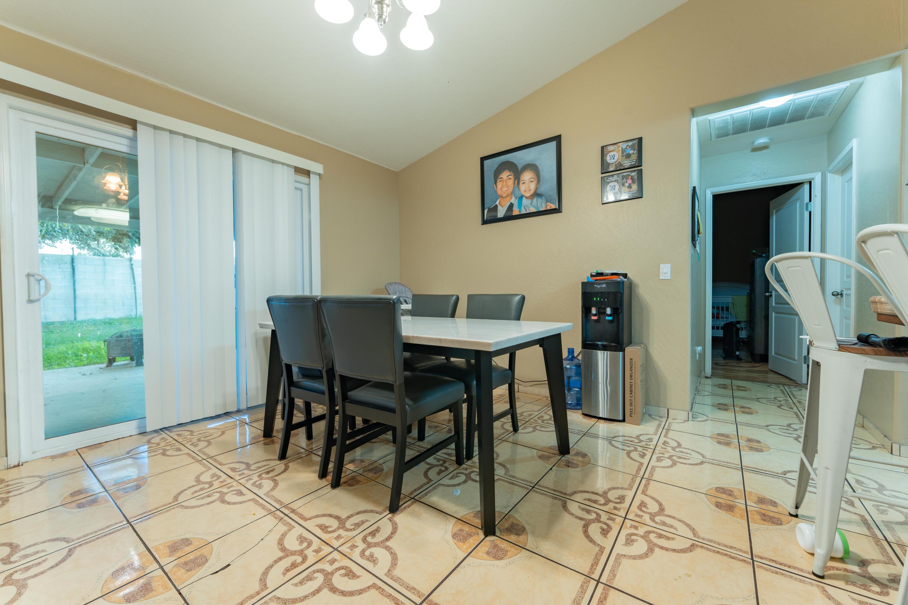 1914 Amarone Ave, Tulare, CA 93274