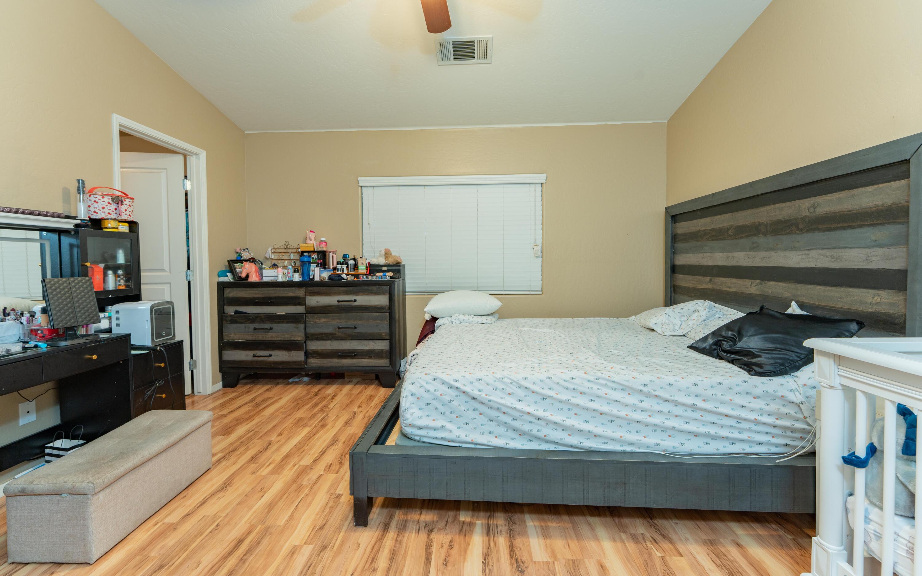 1914 Amarone Ave, Tulare, CA 93274