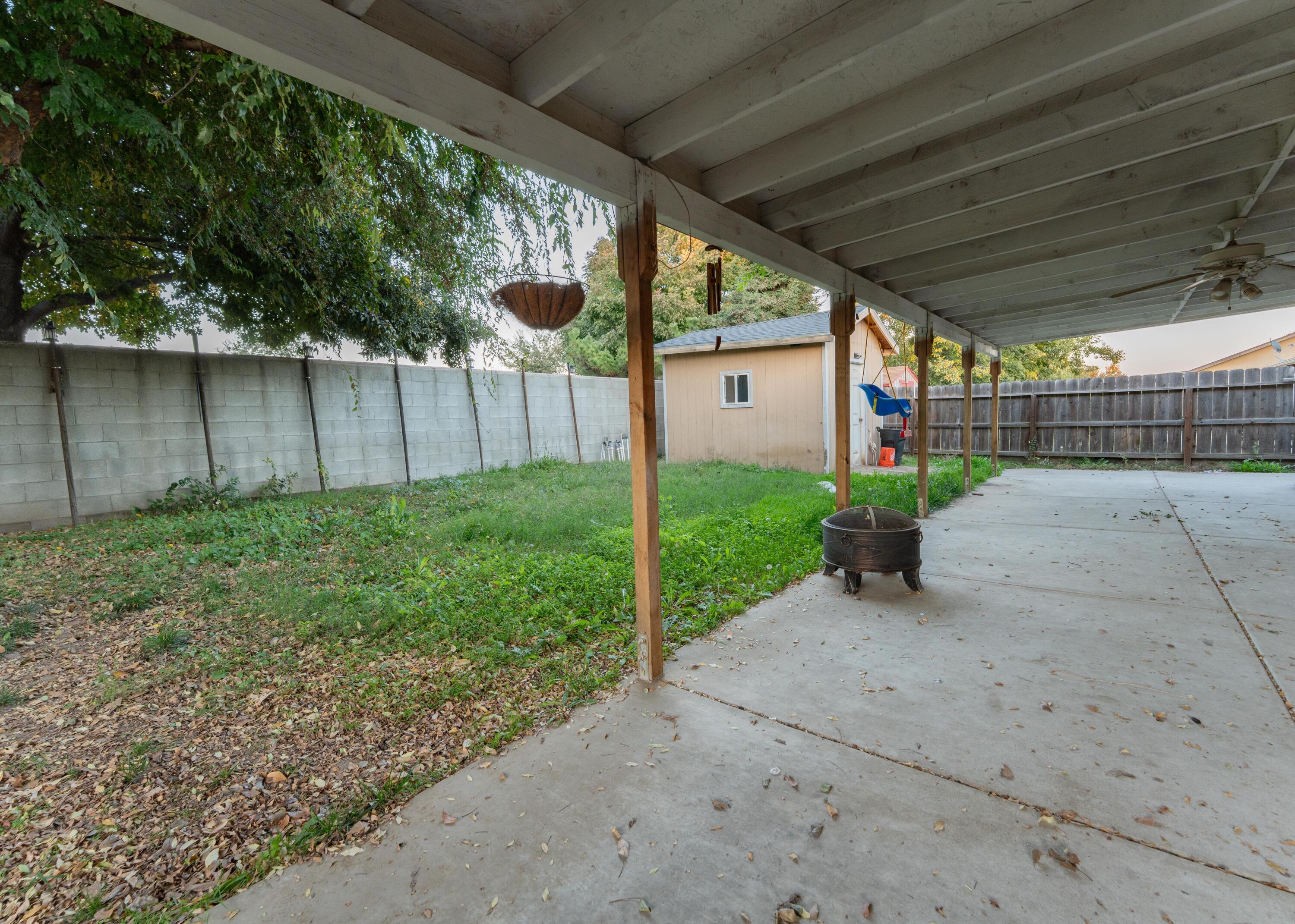 1914 Amarone Ave, Tulare, CA 93274