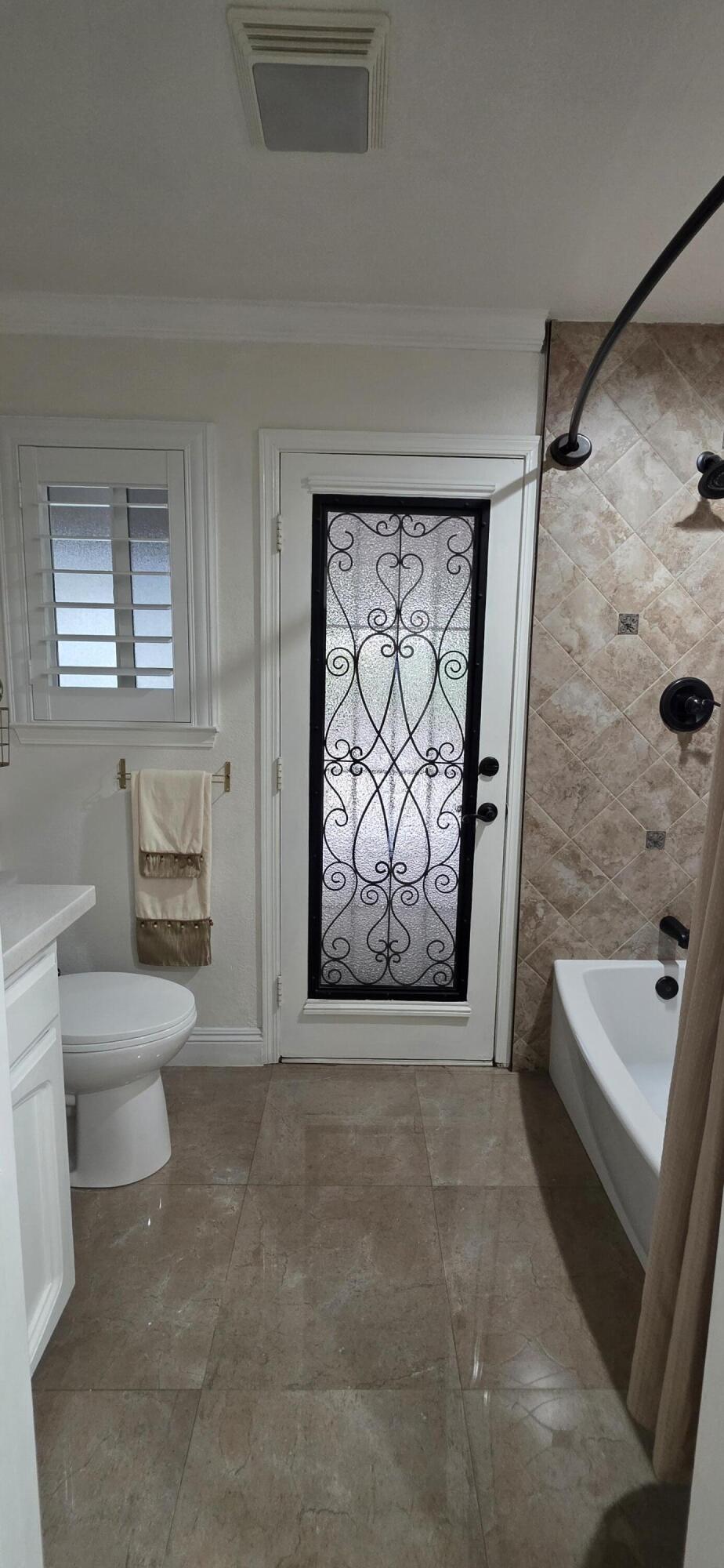 3435 S Bridge St, Visalia, CA 93277