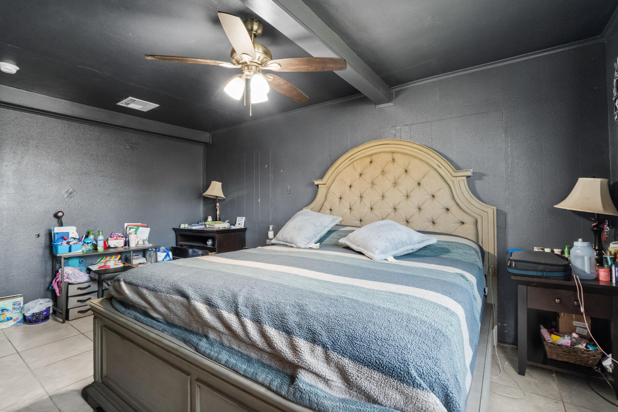 717 W Kern Ave, Tulare, CA 93274