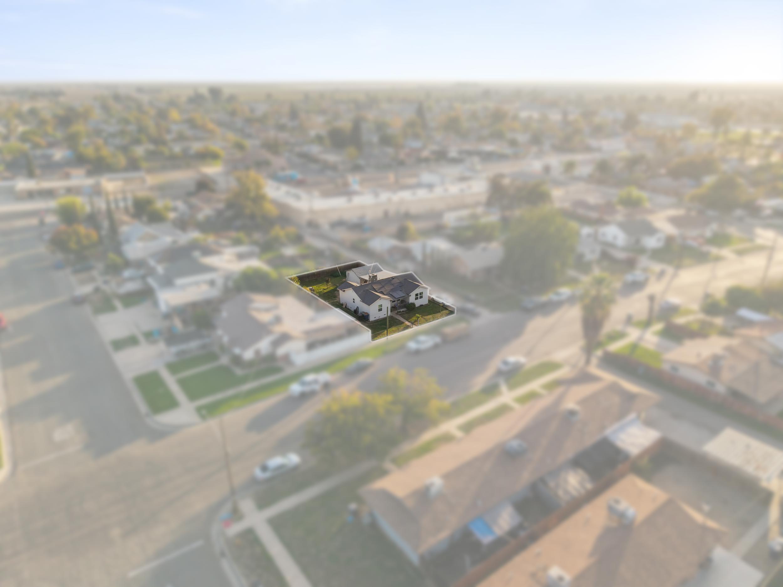 717 W Kern Ave, Tulare, CA 93274