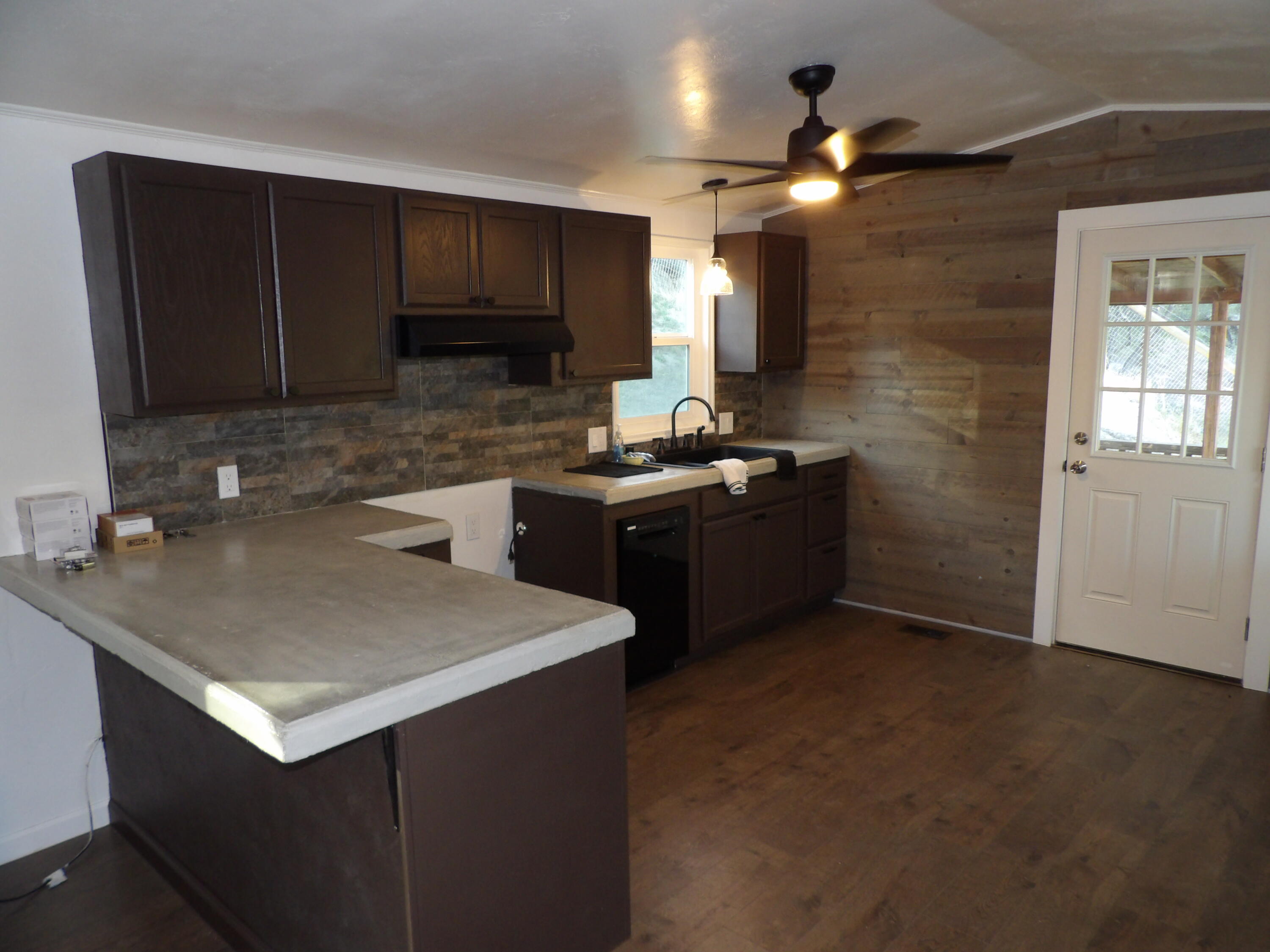 38967 Deerbrook Ln, Yokuts Valley, CA 93675