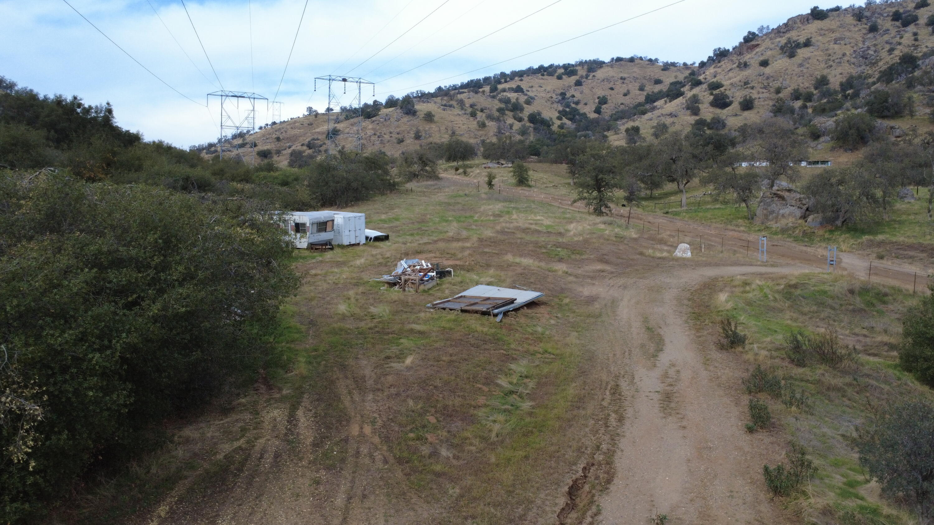 38967 Deerbrook Ln, Yokuts Valley, CA 93675