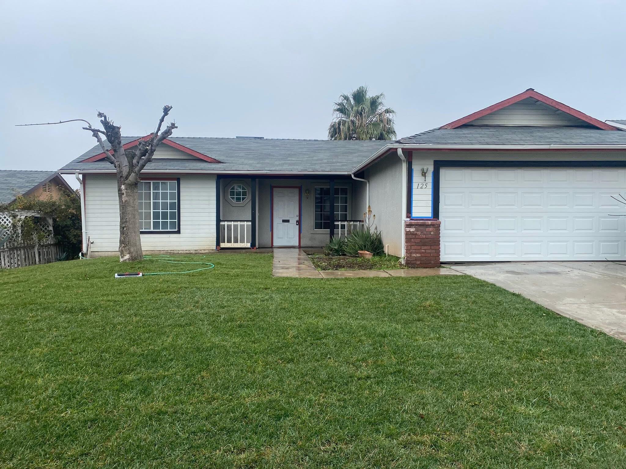 125 N Martin St, Porterville, CA 93257