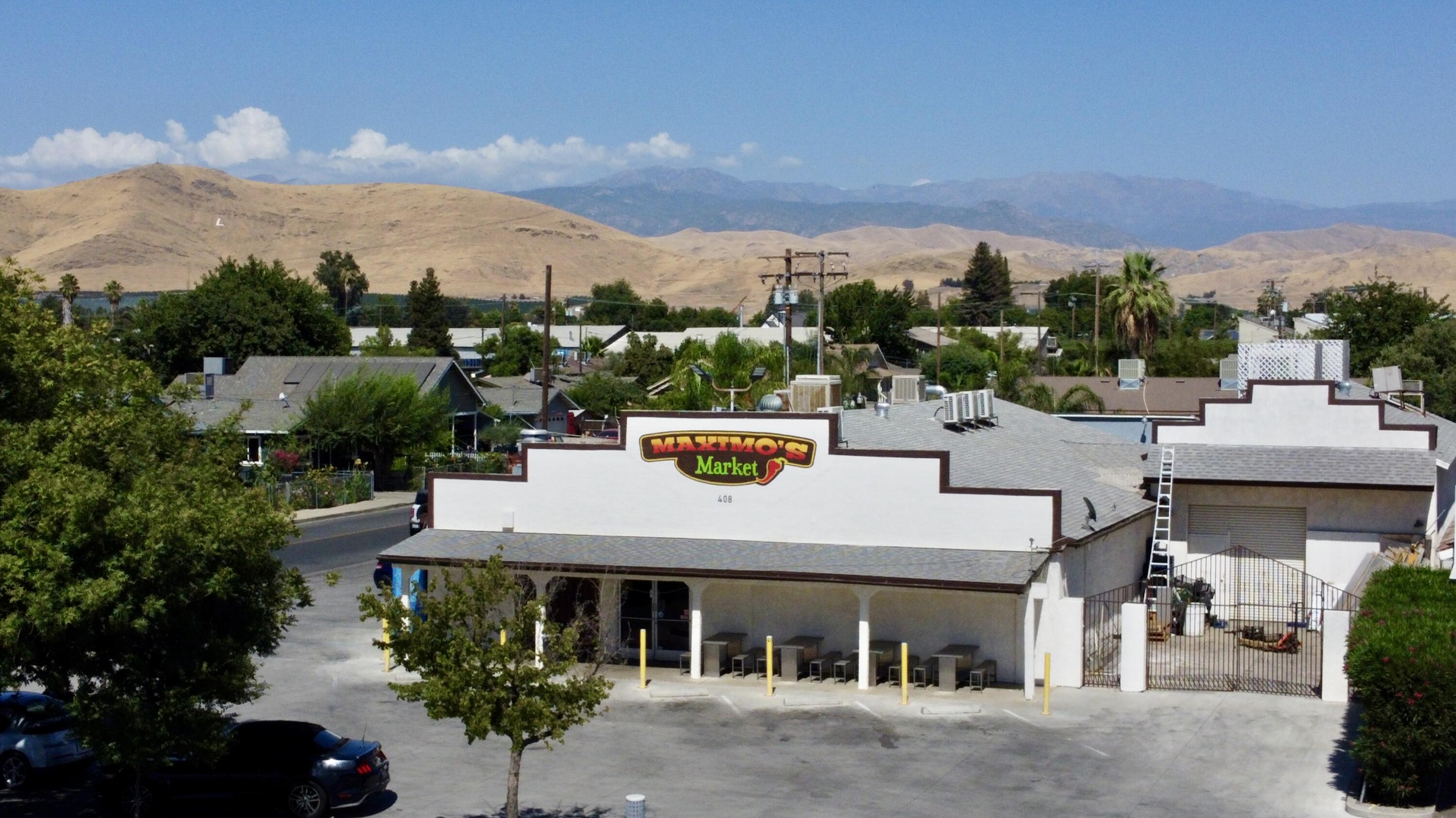 408 S Mirage Ave, Lindsay, CA 93247