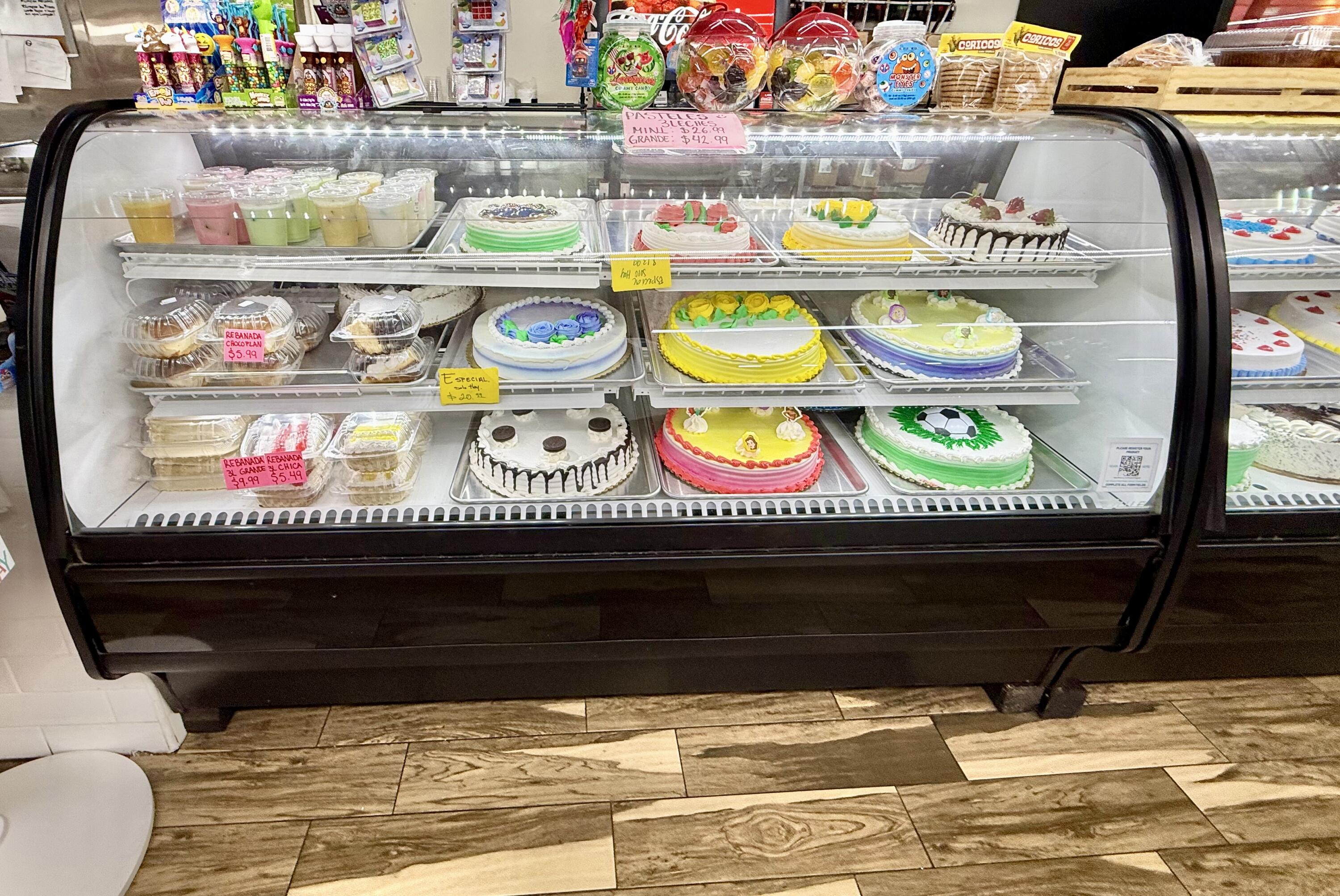 408 S Mirage Ave, Lindsay, CA 93247