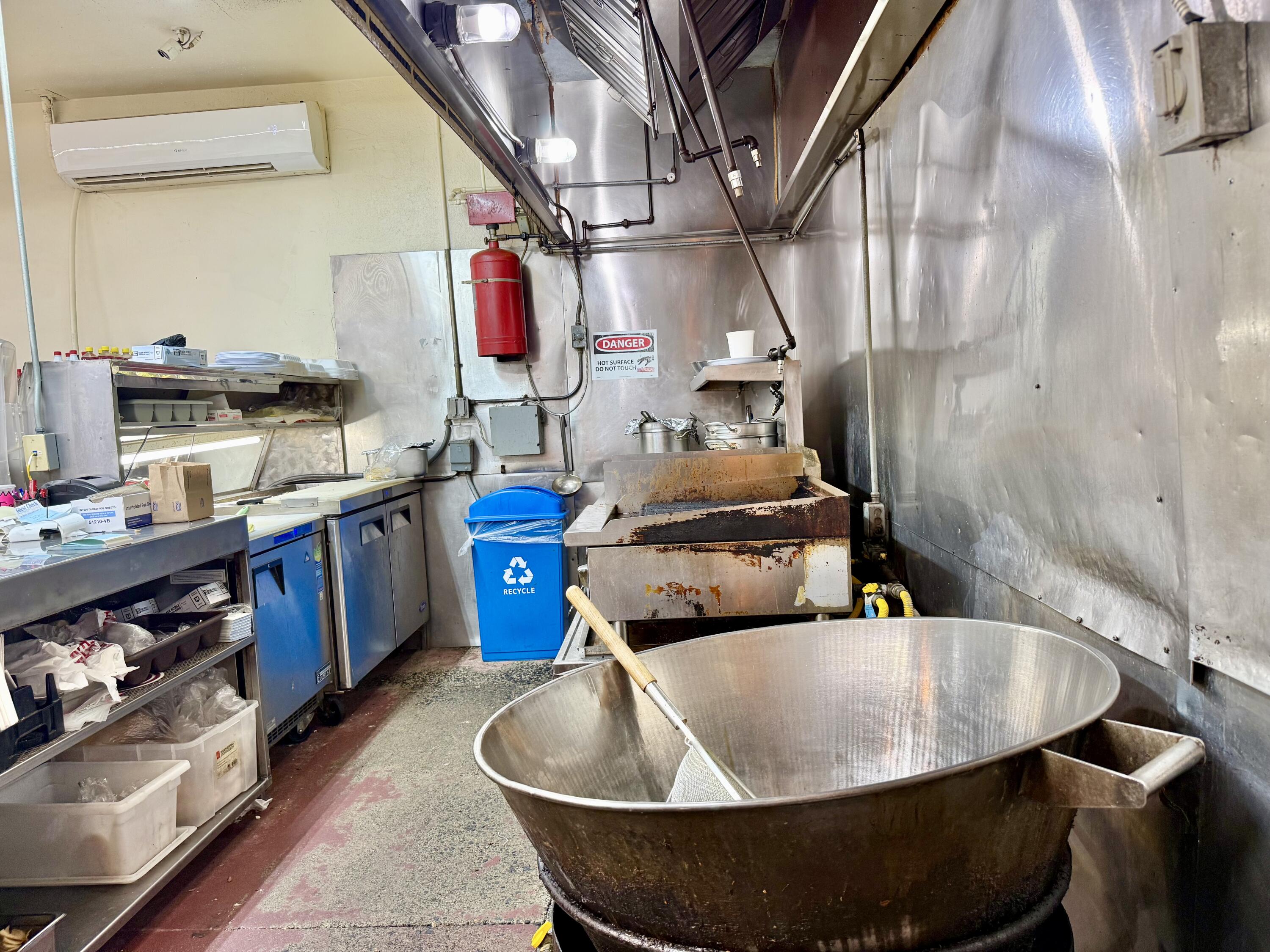 408 S Mirage Ave, Lindsay, CA 93247