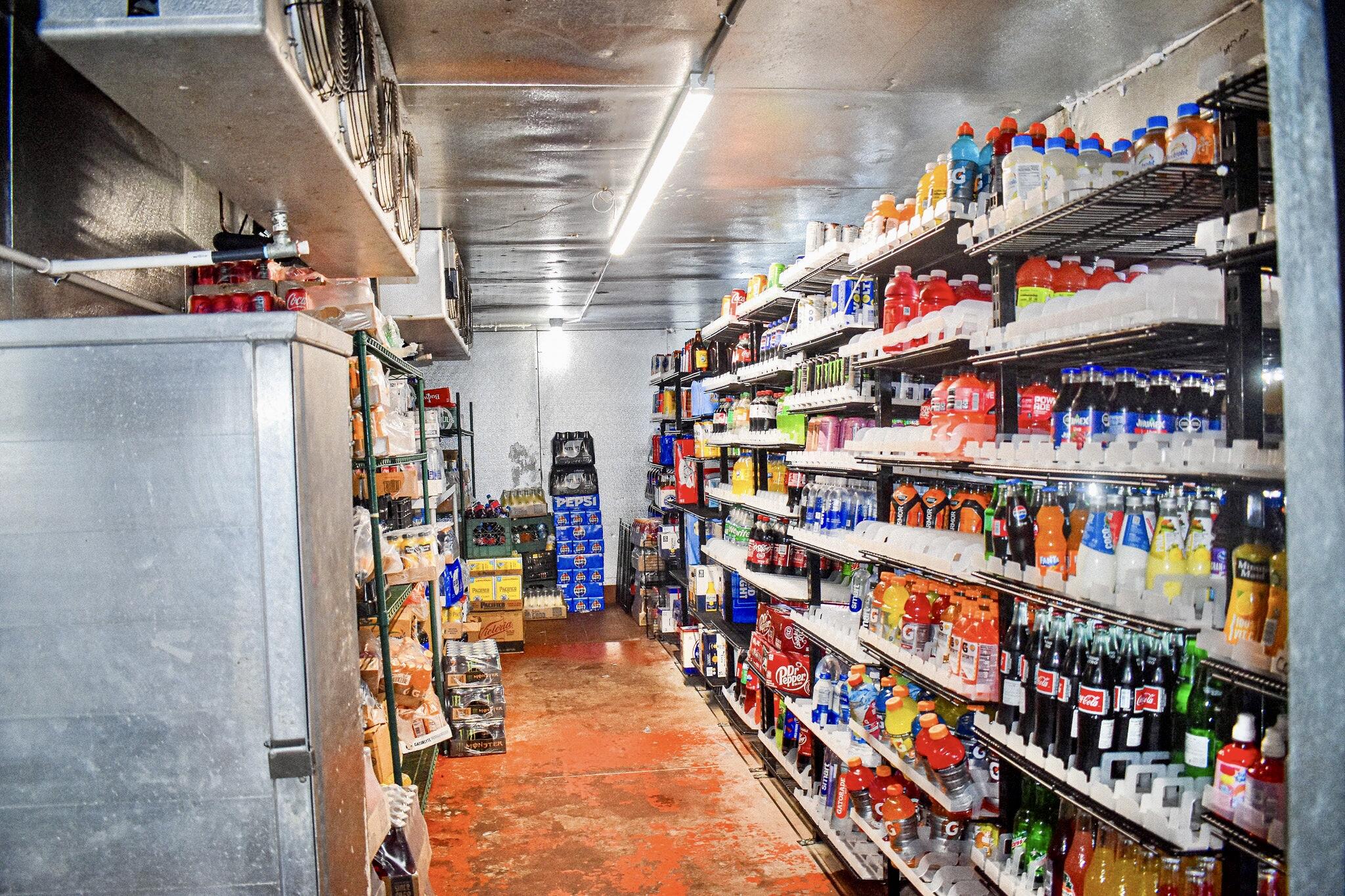 408 S Mirage Ave, Lindsay, CA 93247