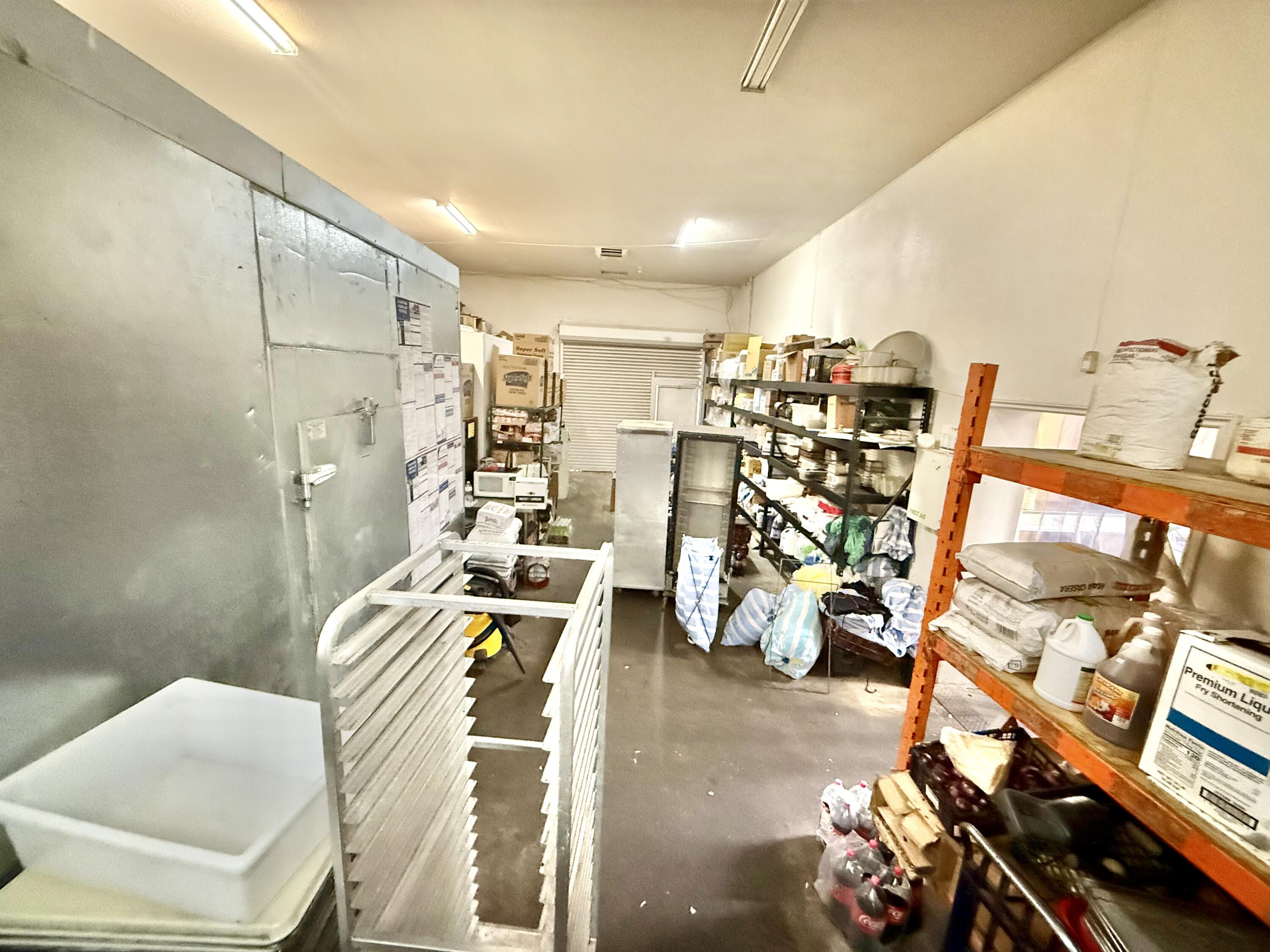 408 S Mirage Ave, Lindsay, CA 93247