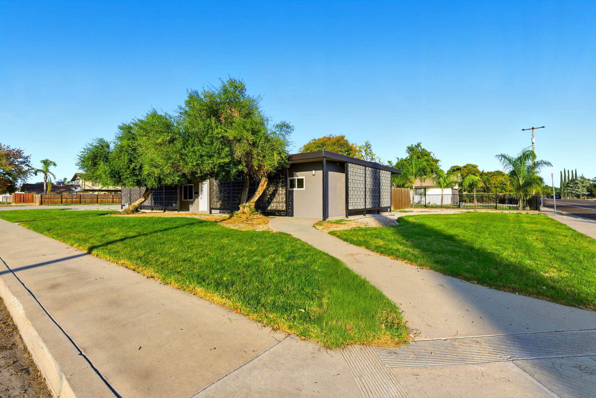 1326 Patterson Ave, Corcoran, CA 93212