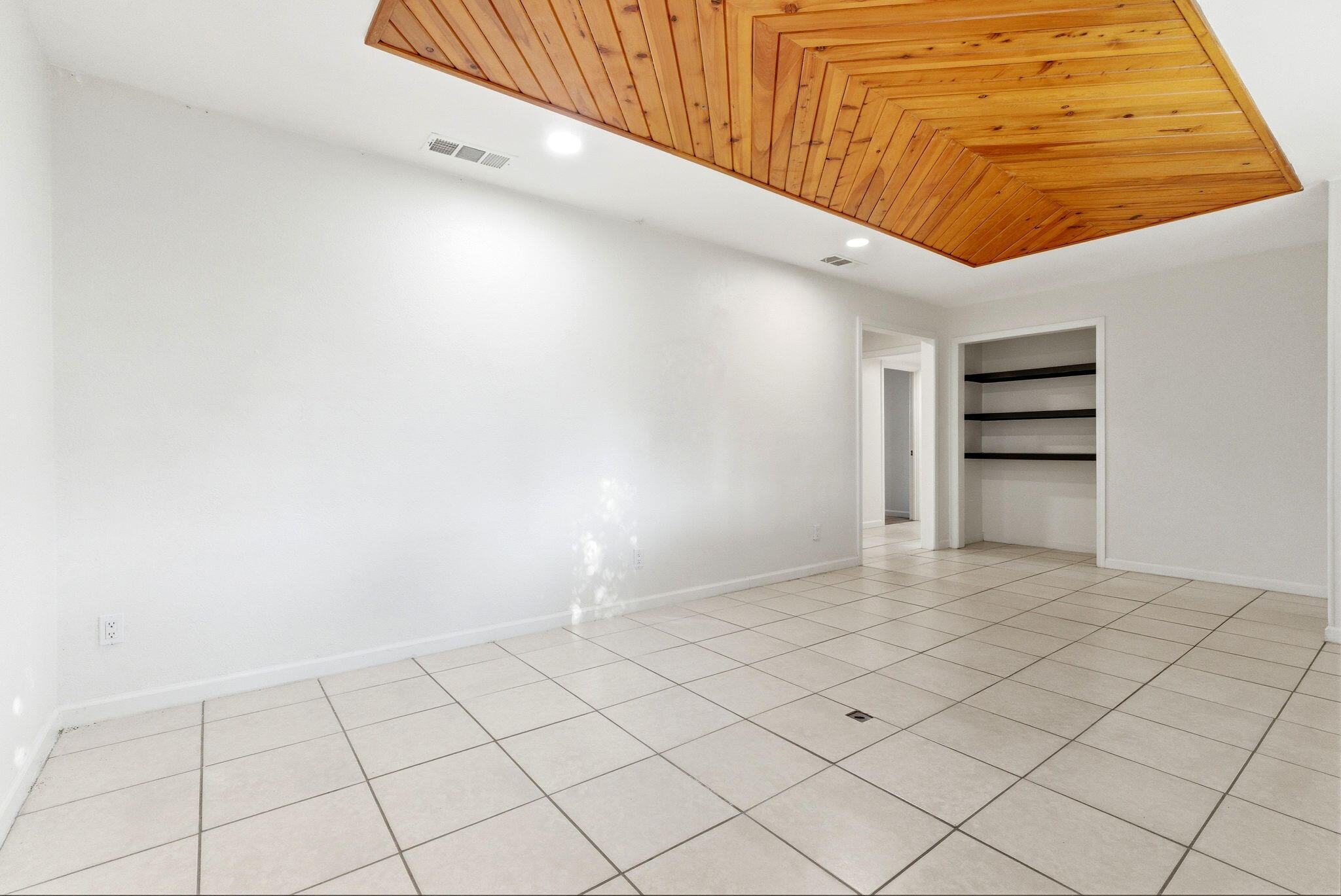 1326 Patterson Ave, Corcoran, CA 93212