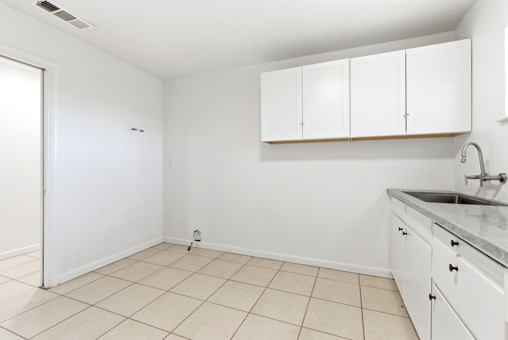 1326 Patterson Ave, Corcoran, CA 93212