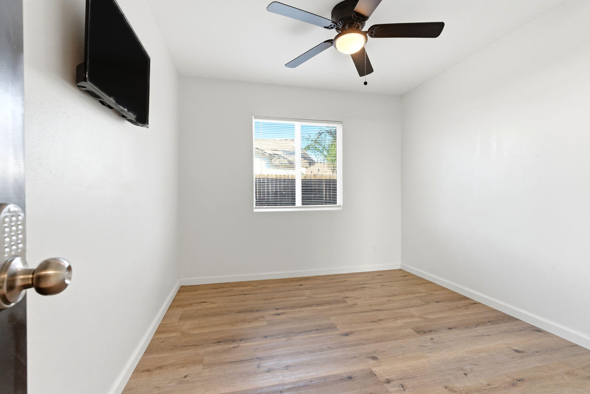 1326 Patterson Ave, Corcoran, CA 93212