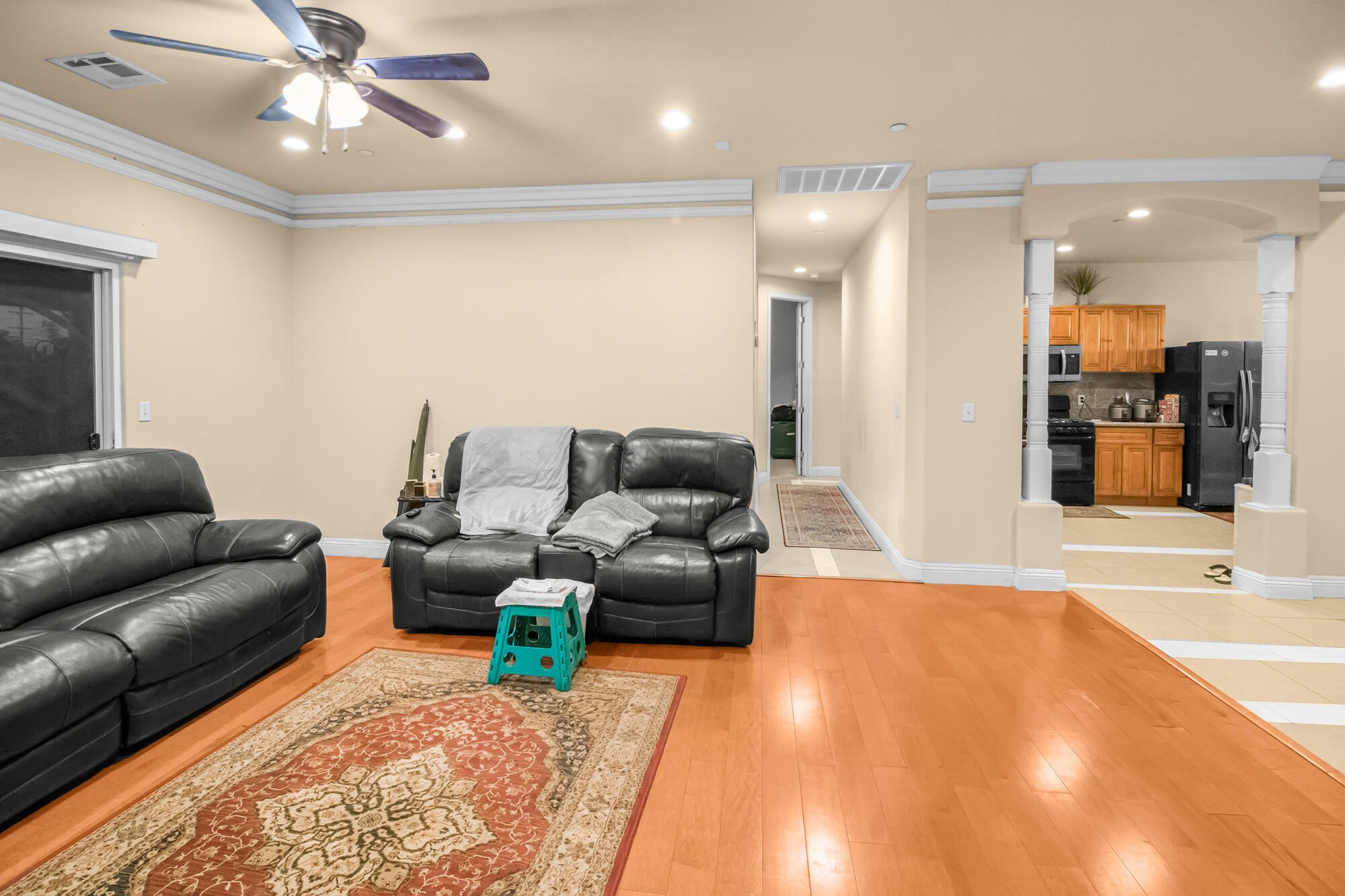 1066 W Forest Ave, Porterville, CA 93257