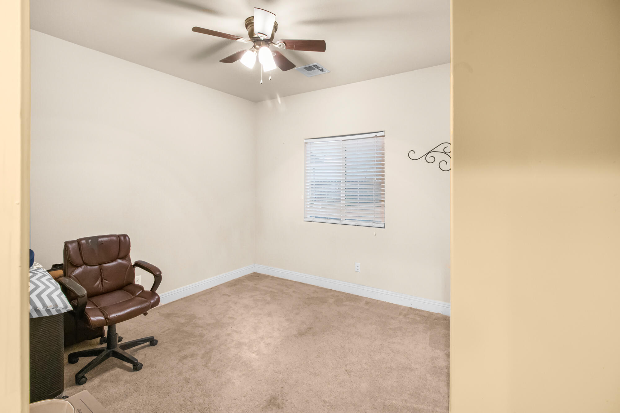 1066 W Forest Ave, Porterville, CA 93257