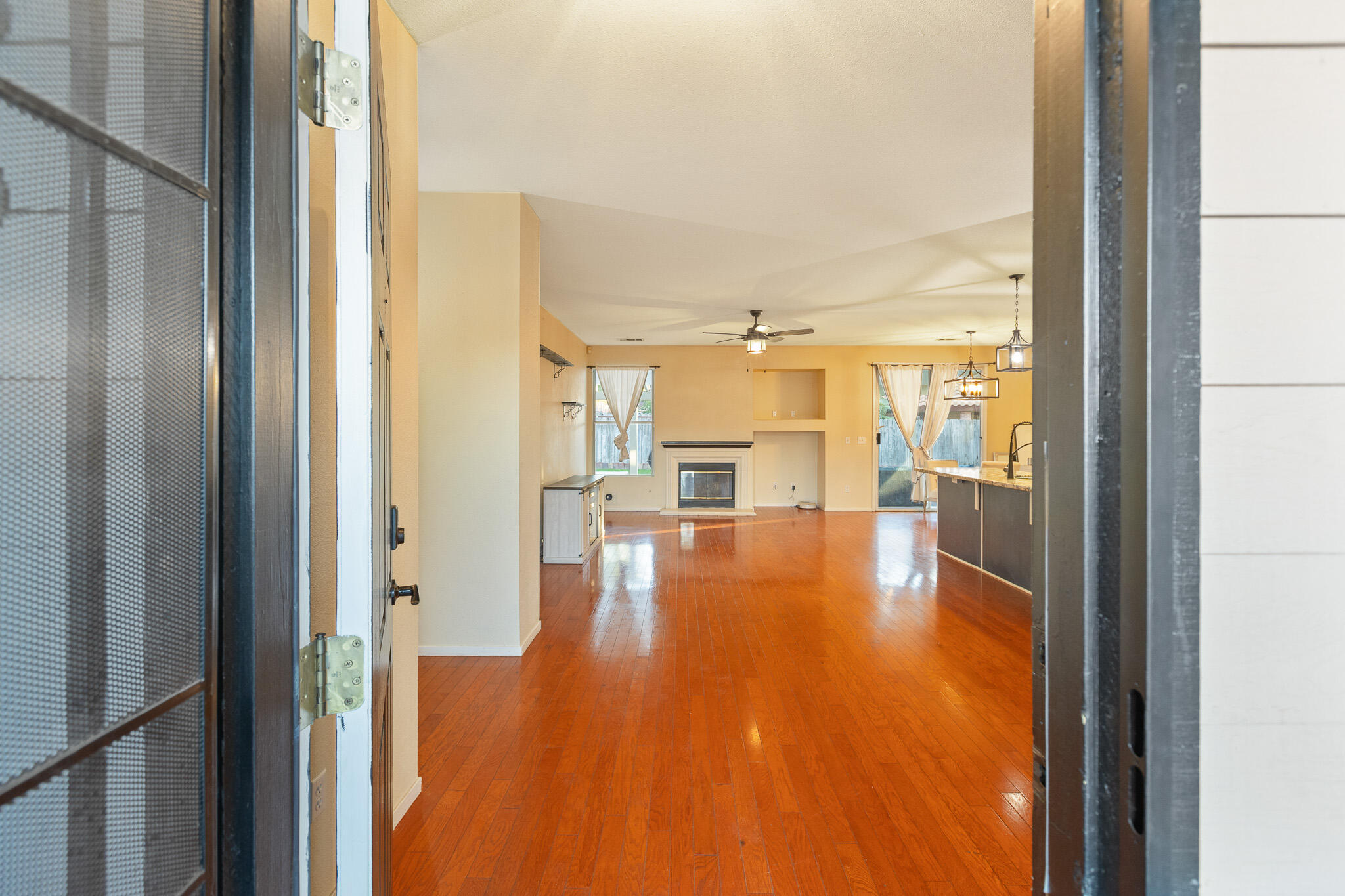 1843 Monache Ave, Porterville, CA 93257