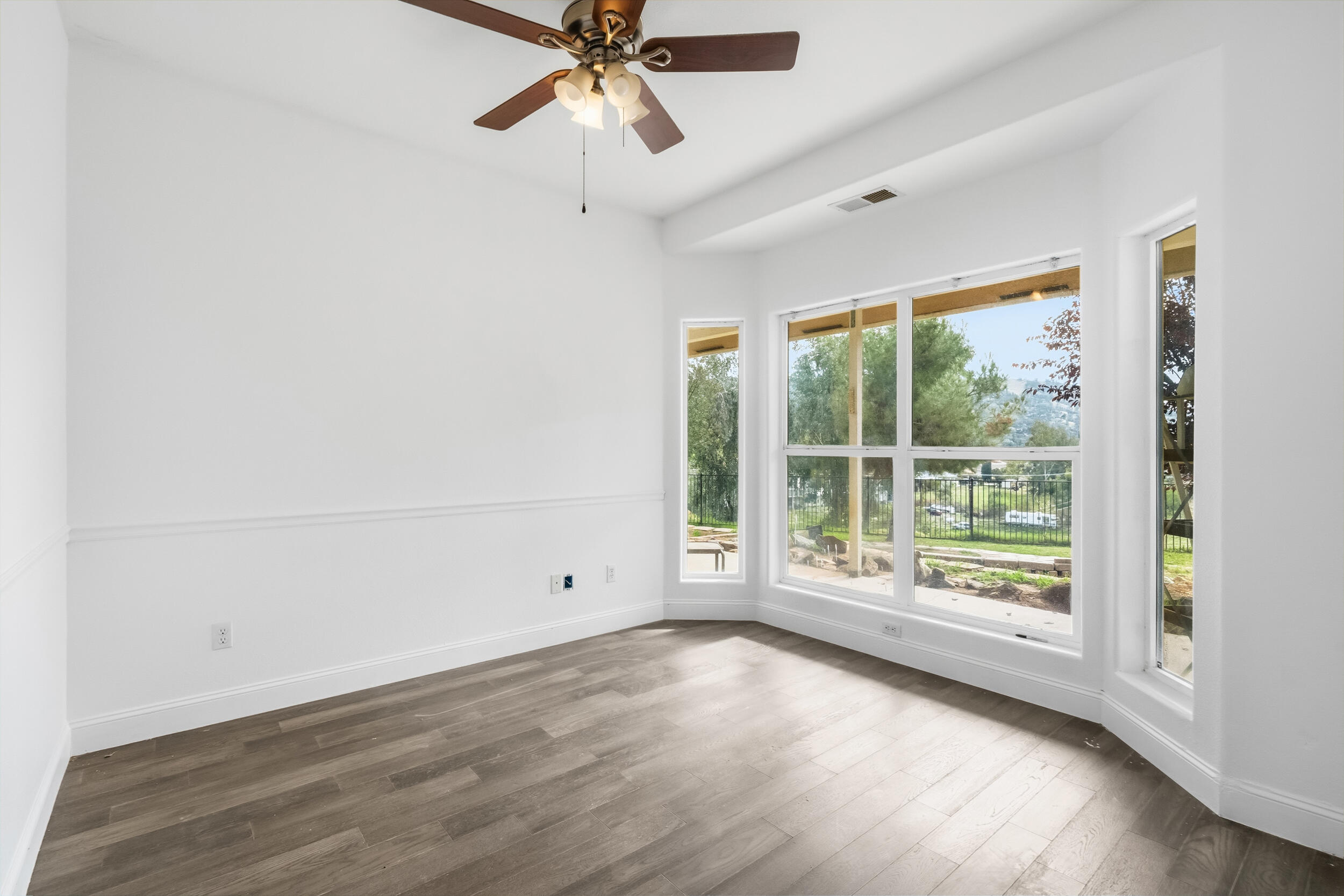 32394 Pinto Dr, Springville, CA 93265