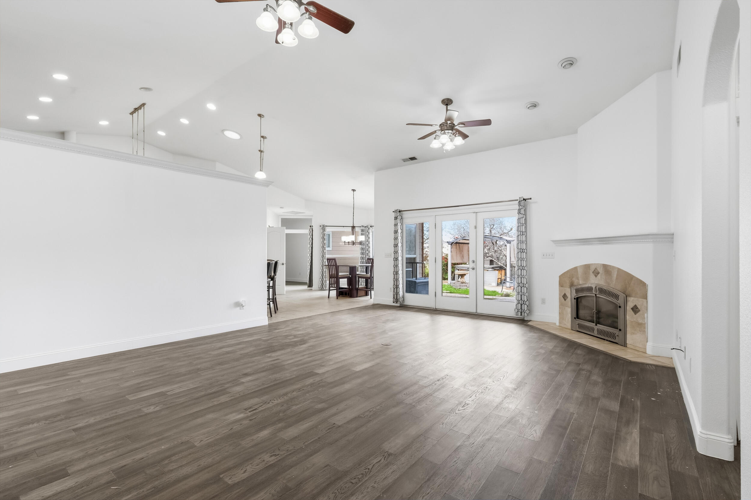 32394 Pinto Dr, Springville, CA 93265