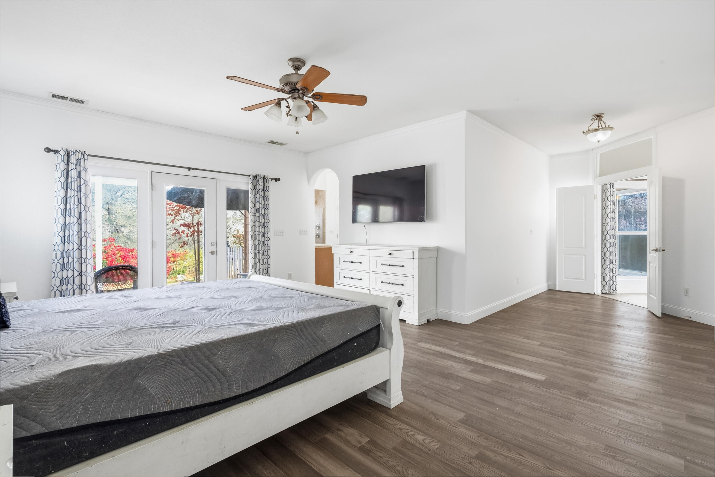 32394 Pinto Dr, Springville, CA 93265