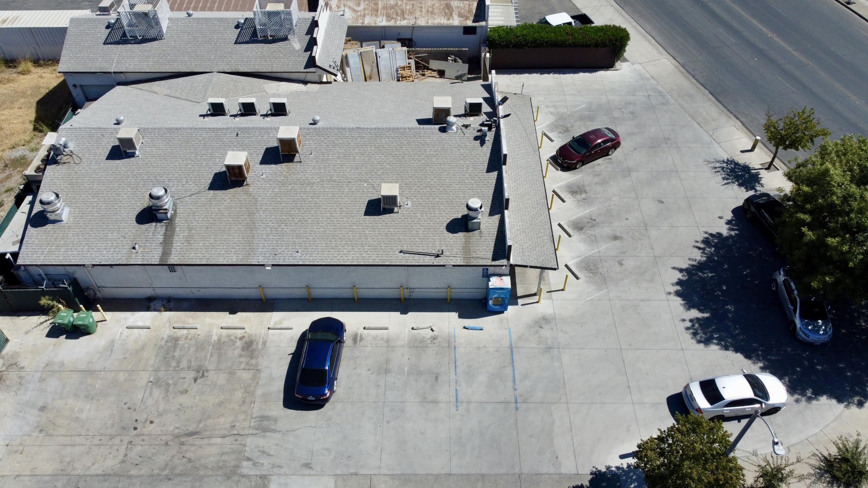 408 S Mirage Ave, Lindsay, CA 93247