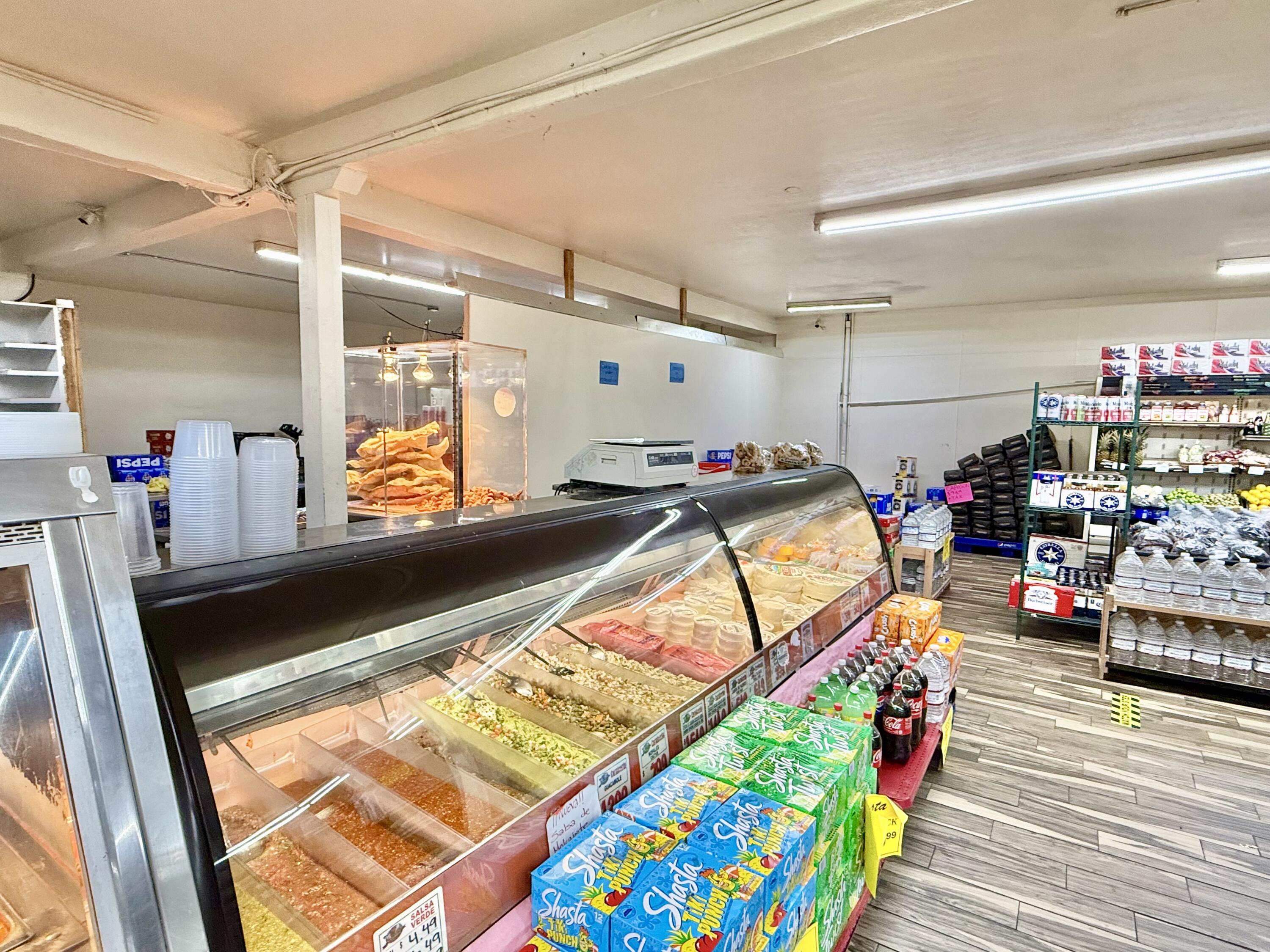 408 S Mirage Ave, Lindsay, CA 93247