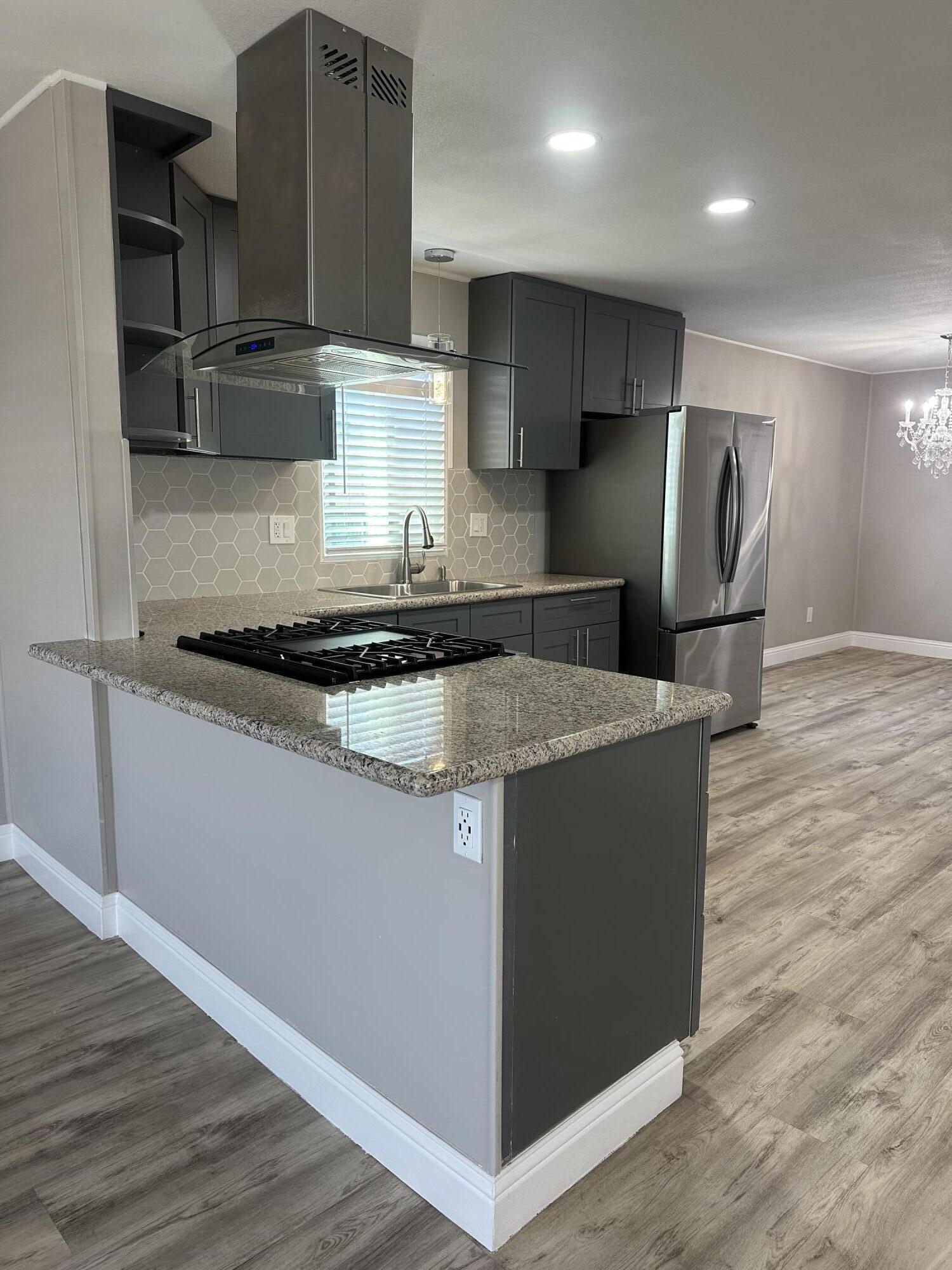 720 E Worth Space 76 Ave, Porterville, CA 93257