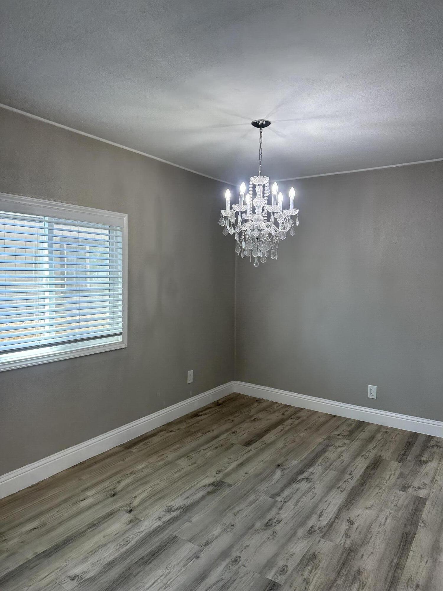 720 E Worth Space 76 Ave, Porterville, CA 93257