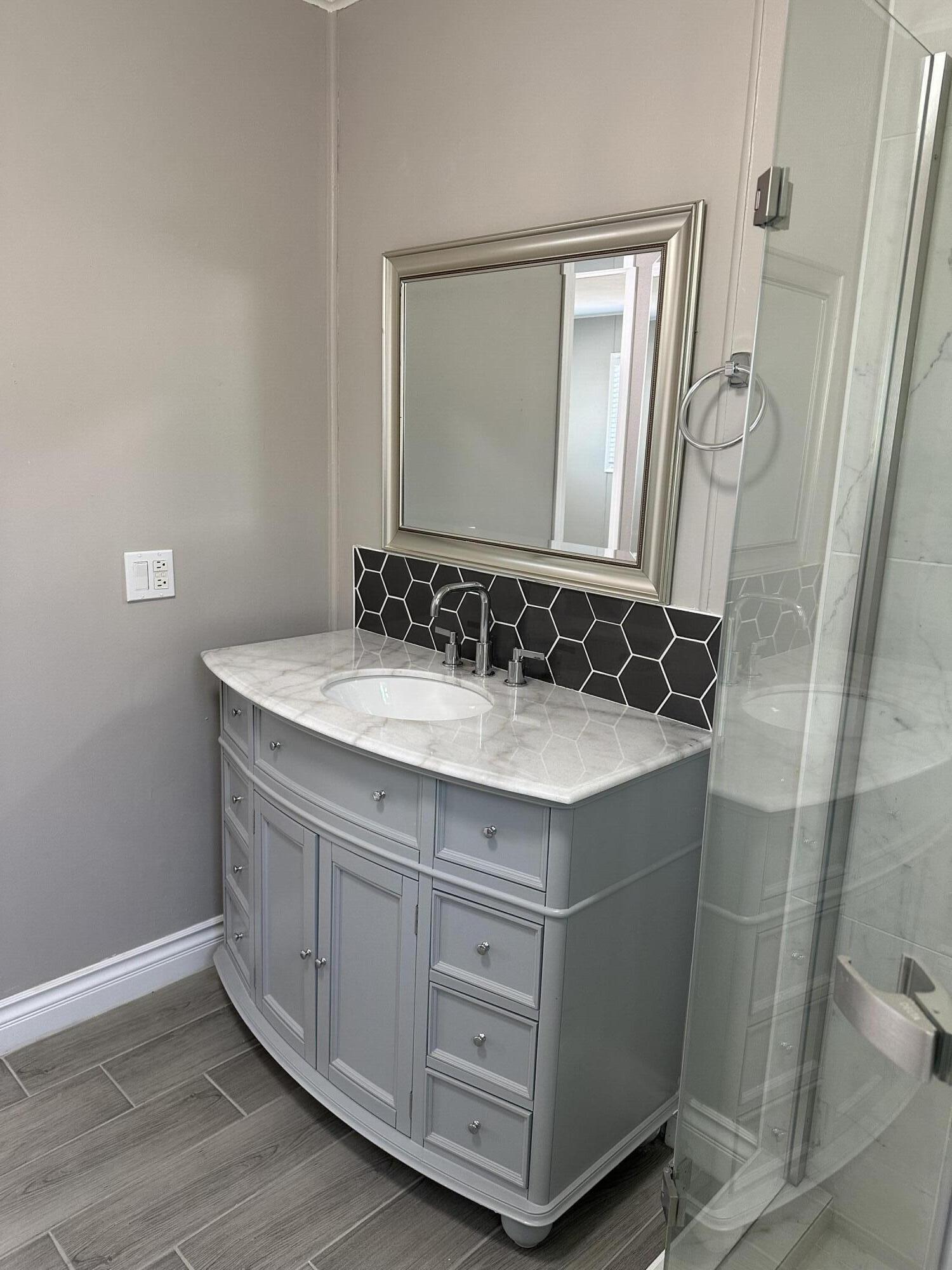 720 E Worth Space 76 Ave, Porterville, CA 93257