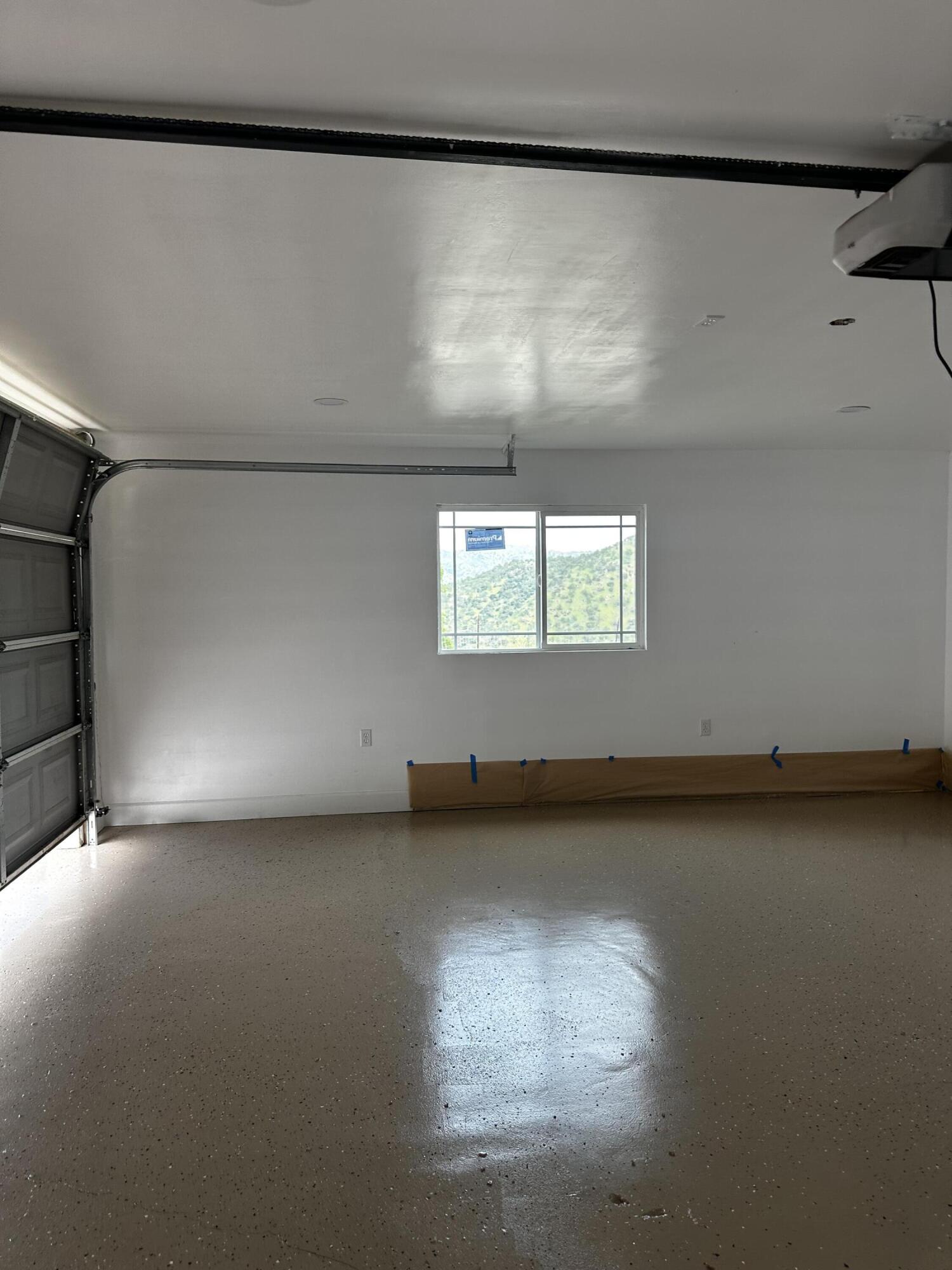 35312 George Smith Rd, Yokuts Valley, CA 93675