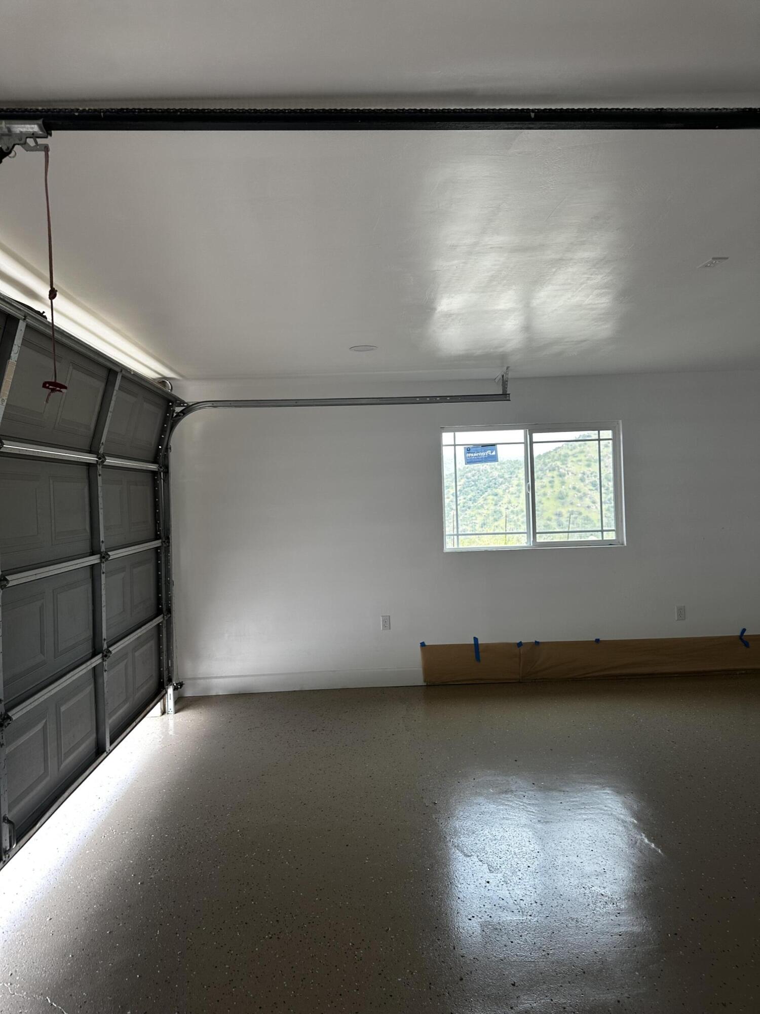 35312 George Smith Rd, Yokuts Valley, CA 93675