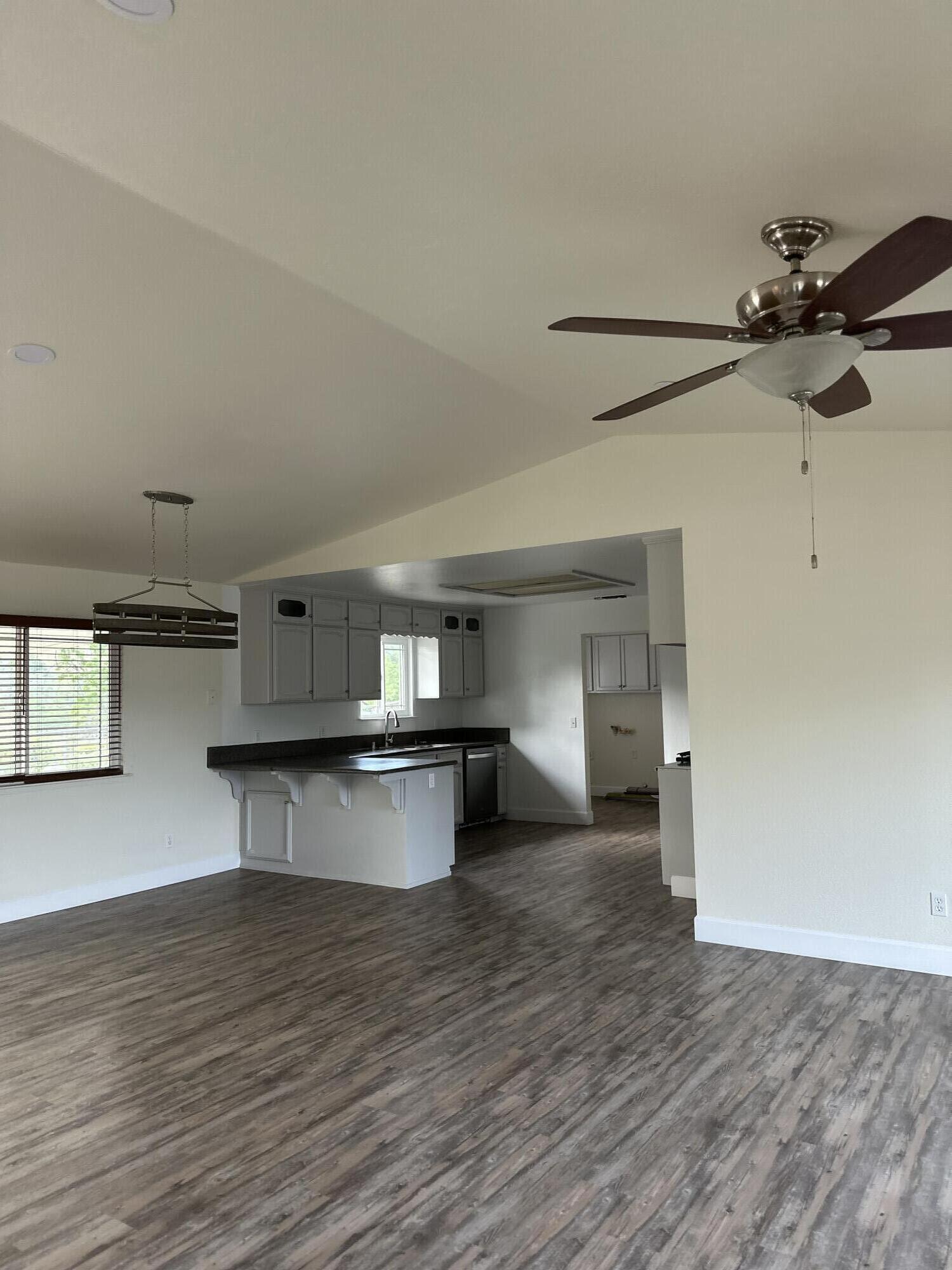 35312 George Smith Rd, Yokuts Valley, CA 93675