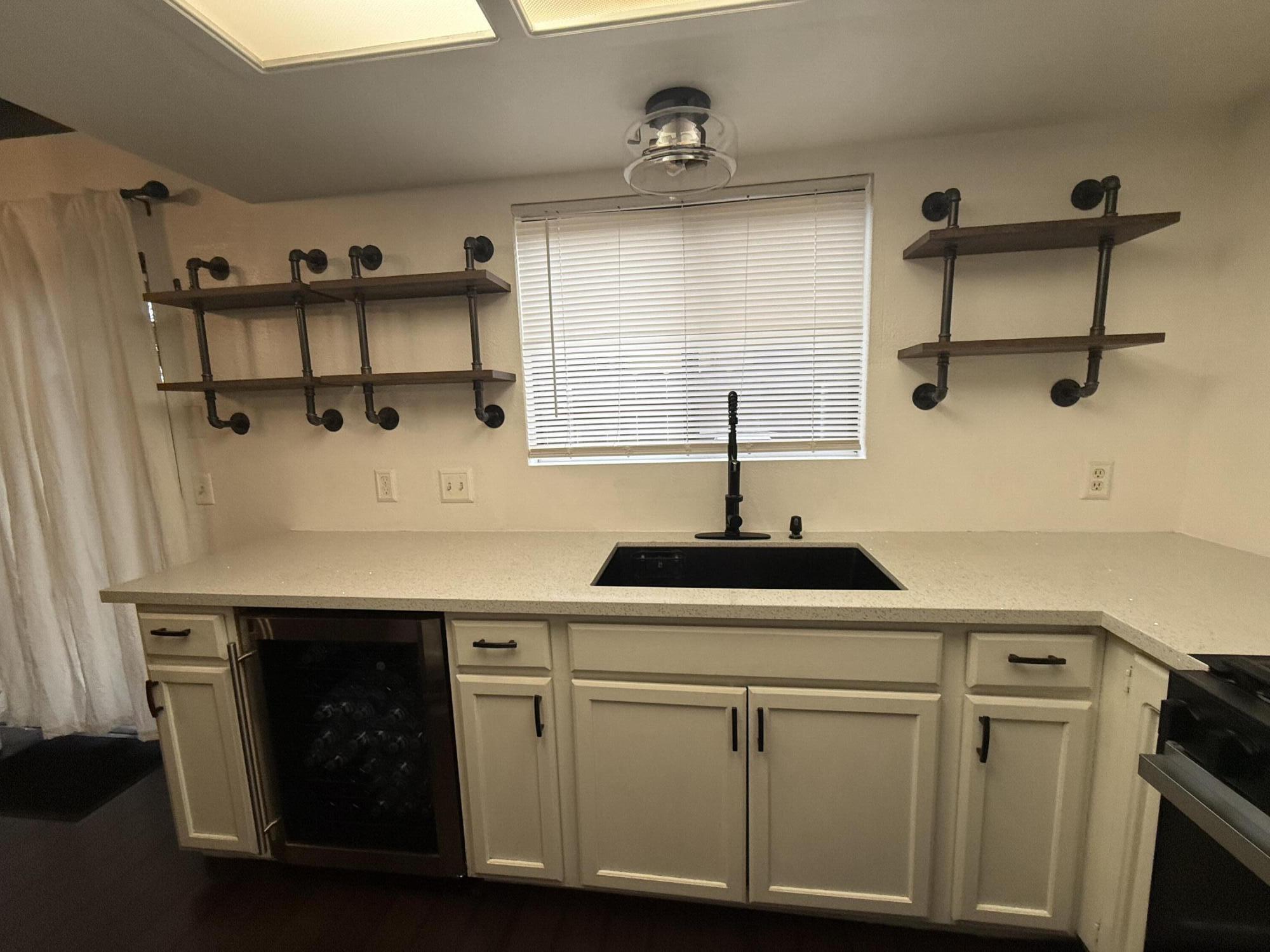 341 N Capitola Ct #3, Porterville, CA 93257