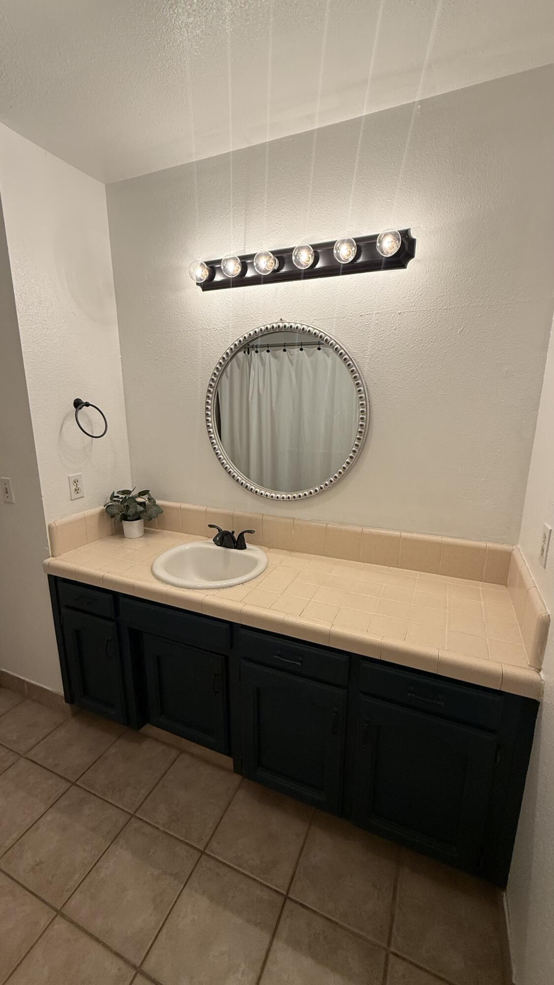 341 N Capitola Ct #3, Porterville, CA 93257