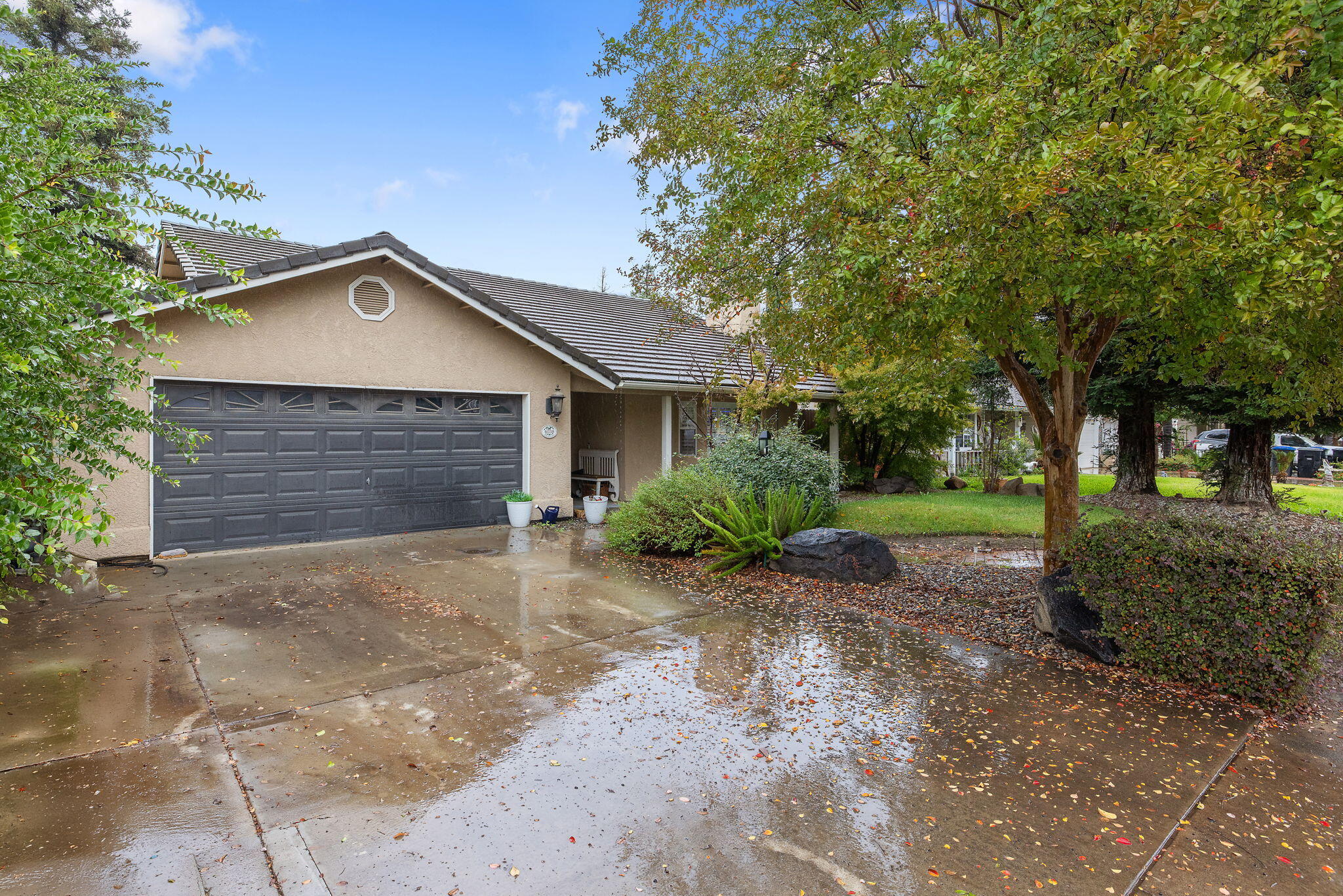 4038 E Sue Ave, Visalia, CA 93292