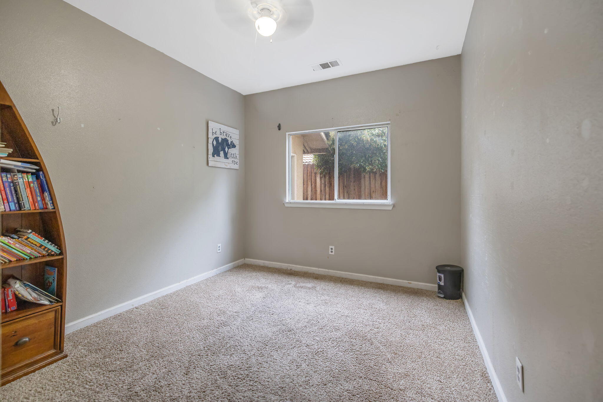 4038 E Sue Ave, Visalia, CA 93292