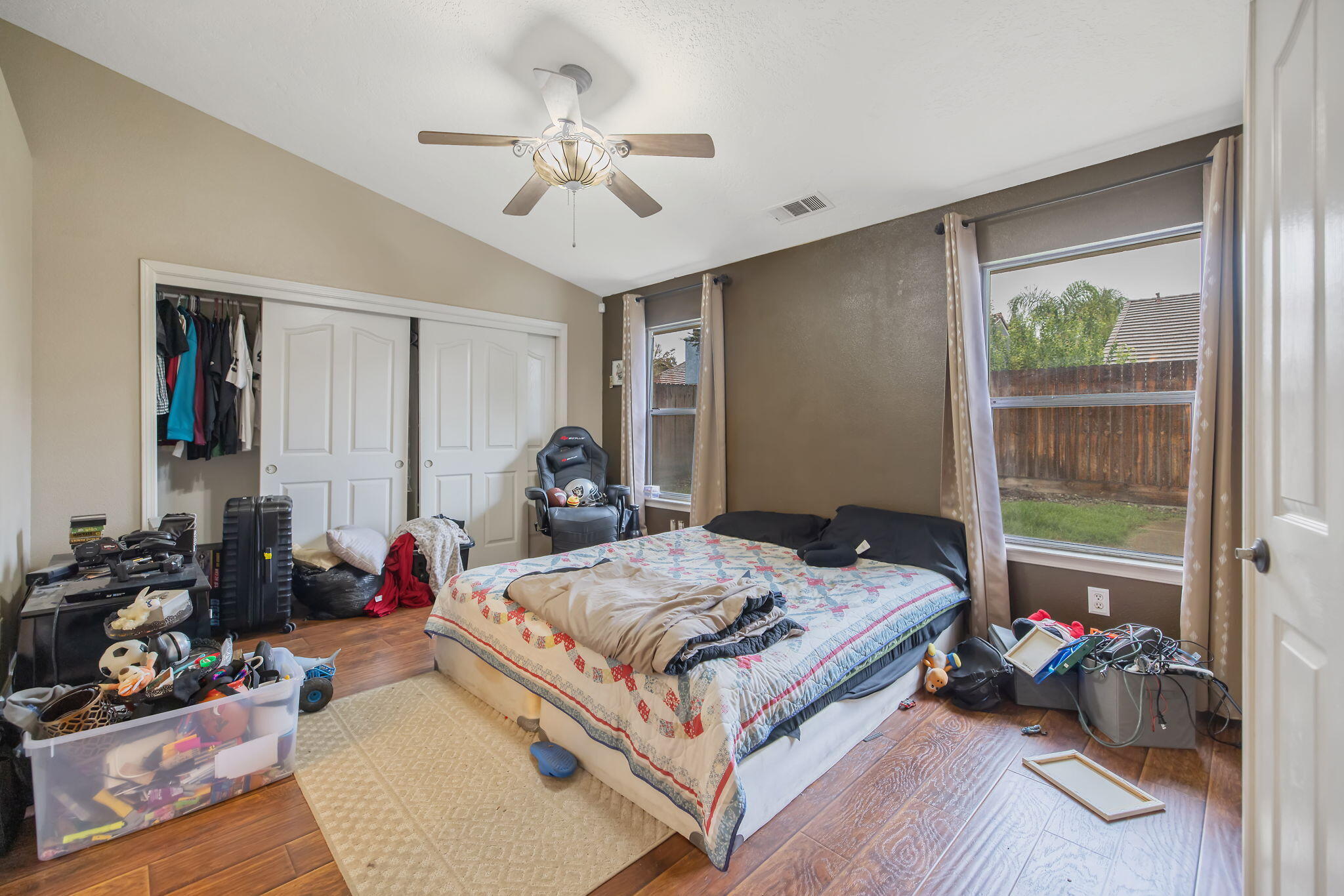 4038 E Sue Ave, Visalia, CA 93292