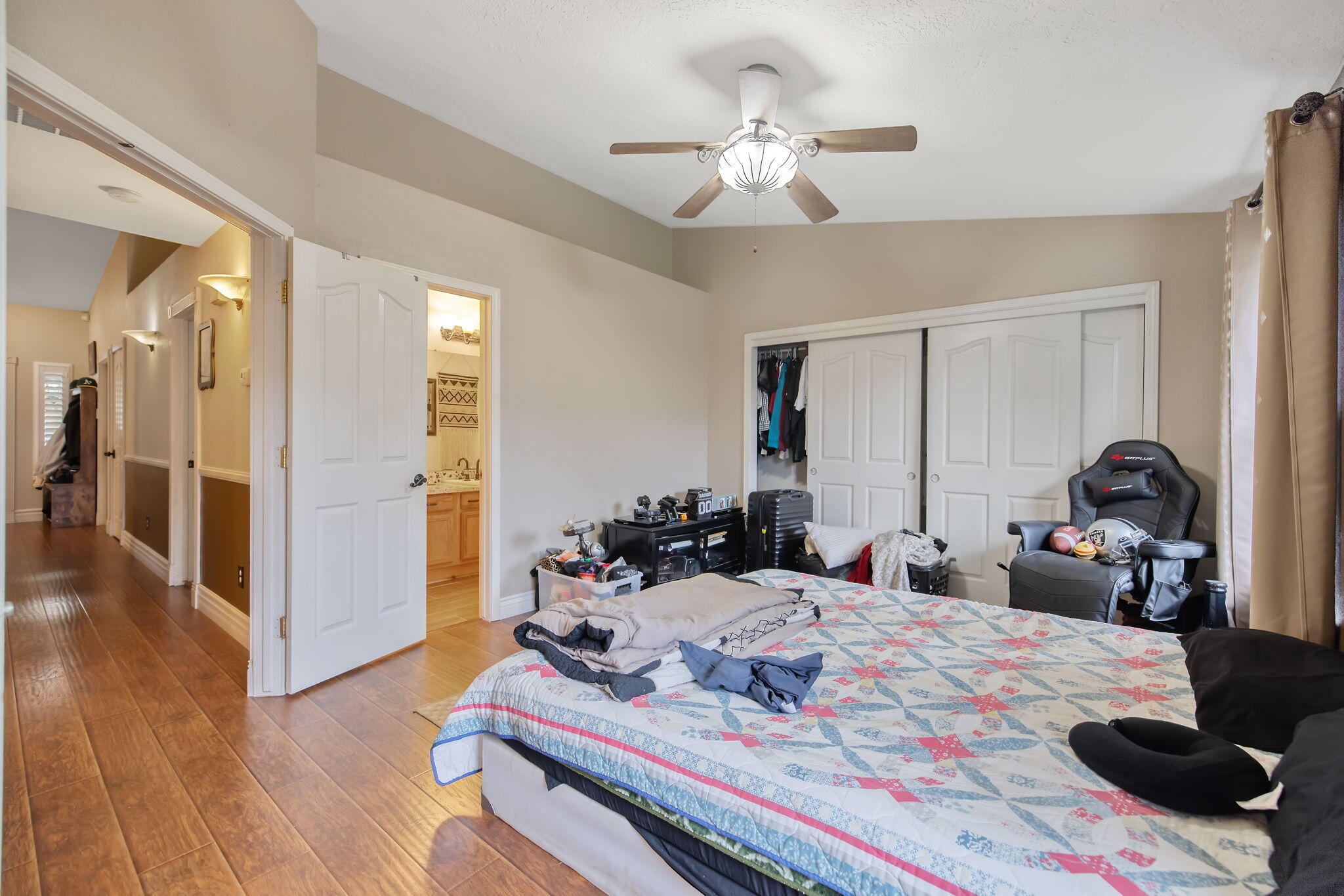 4038 E Sue Ave, Visalia, CA 93292