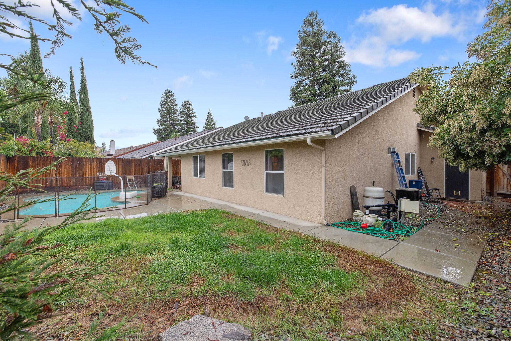 4038 E Sue Ave, Visalia, CA 93292