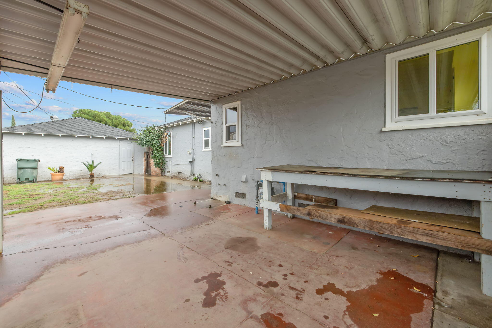 3021 E Simpson Ave, Fresno, CA 93703