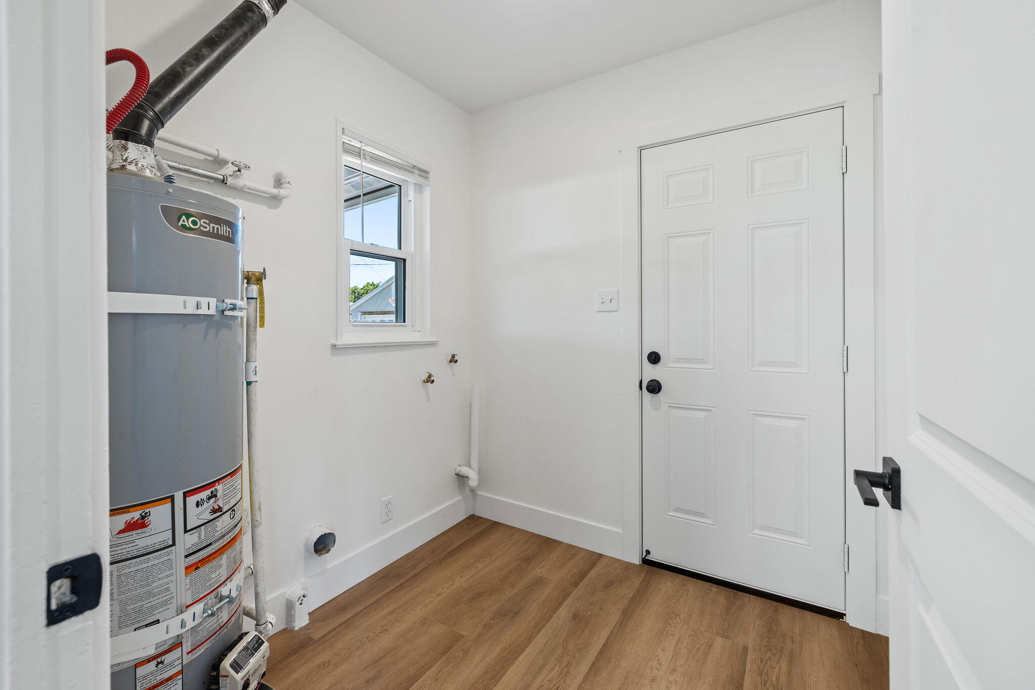 3021 E Simpson Ave, Fresno, CA 93703