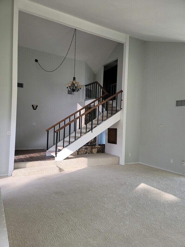 1112 N Scenic Dr, Porterville, CA 93257