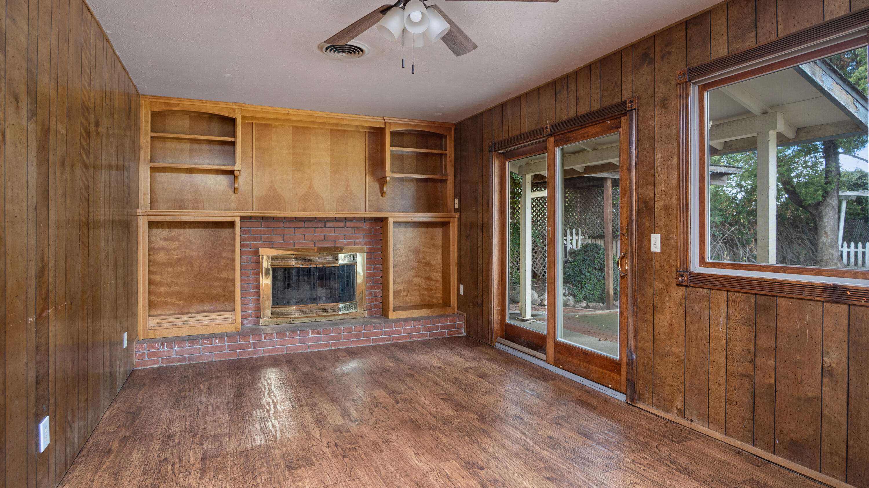 1704 W Morton Ave, Porterville, CA 93257