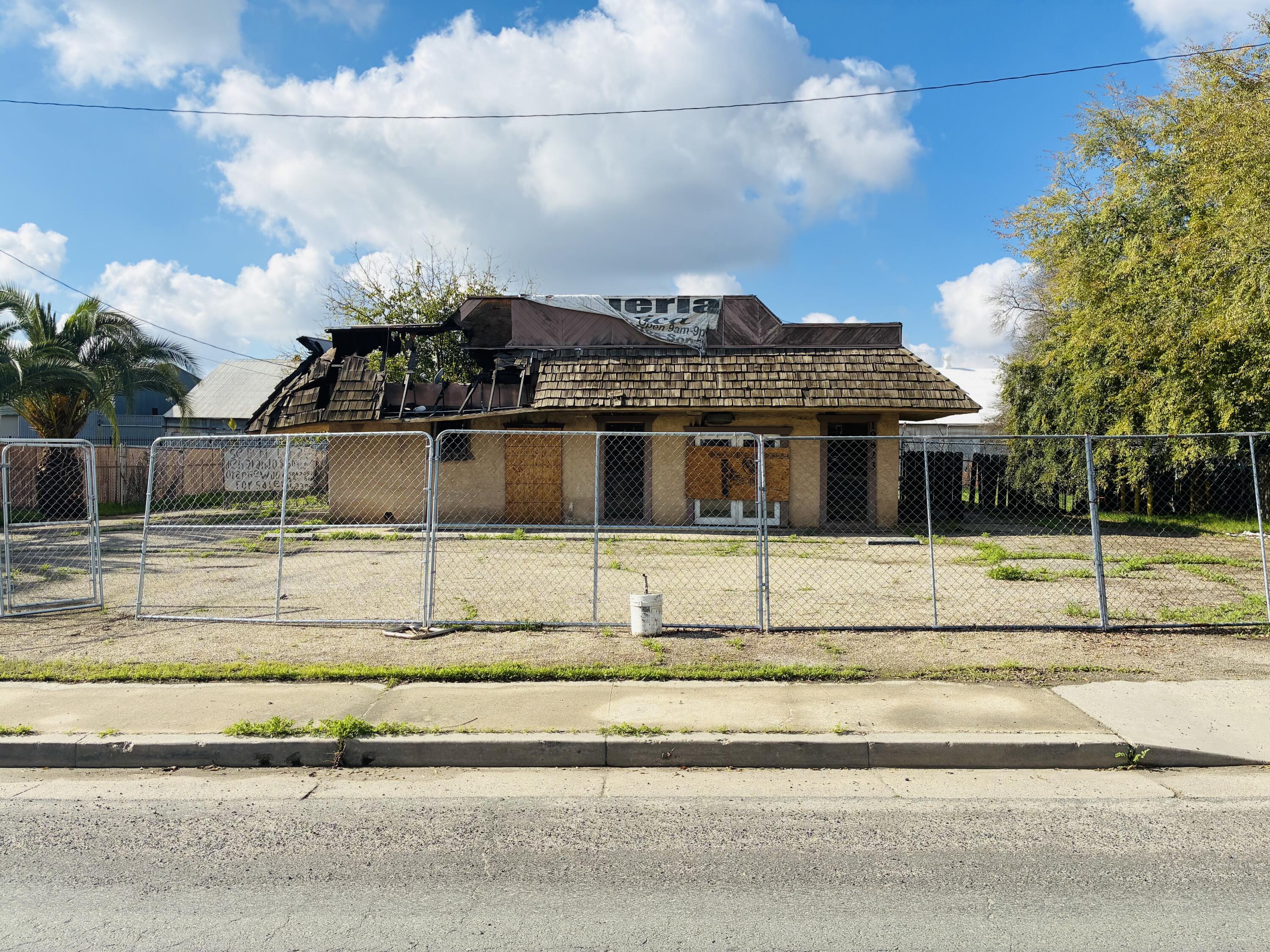 19823 Orange Belt Dr, Strathmore, CA 93267