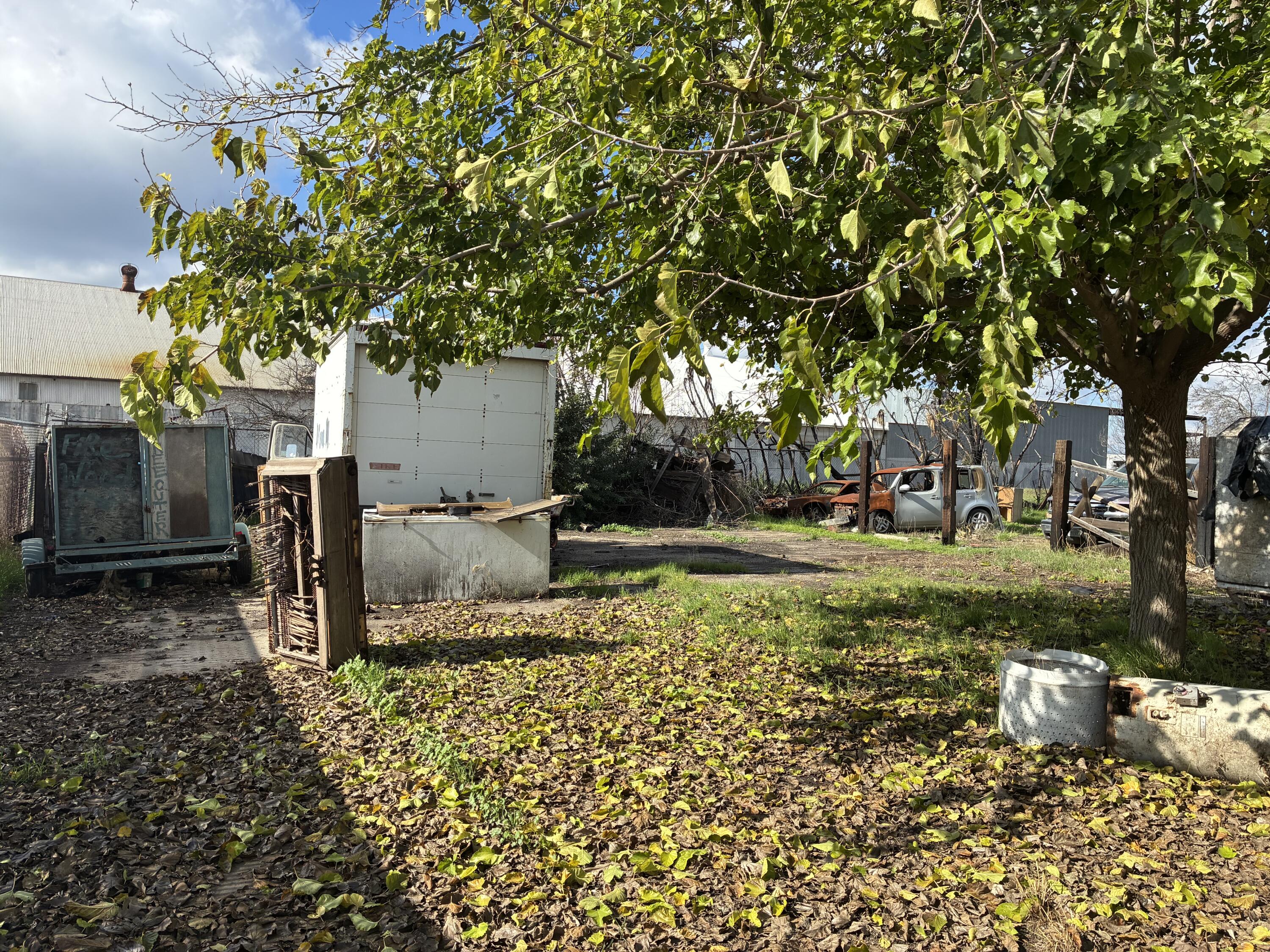 19823 Orange Belt Dr, Strathmore, CA 93267